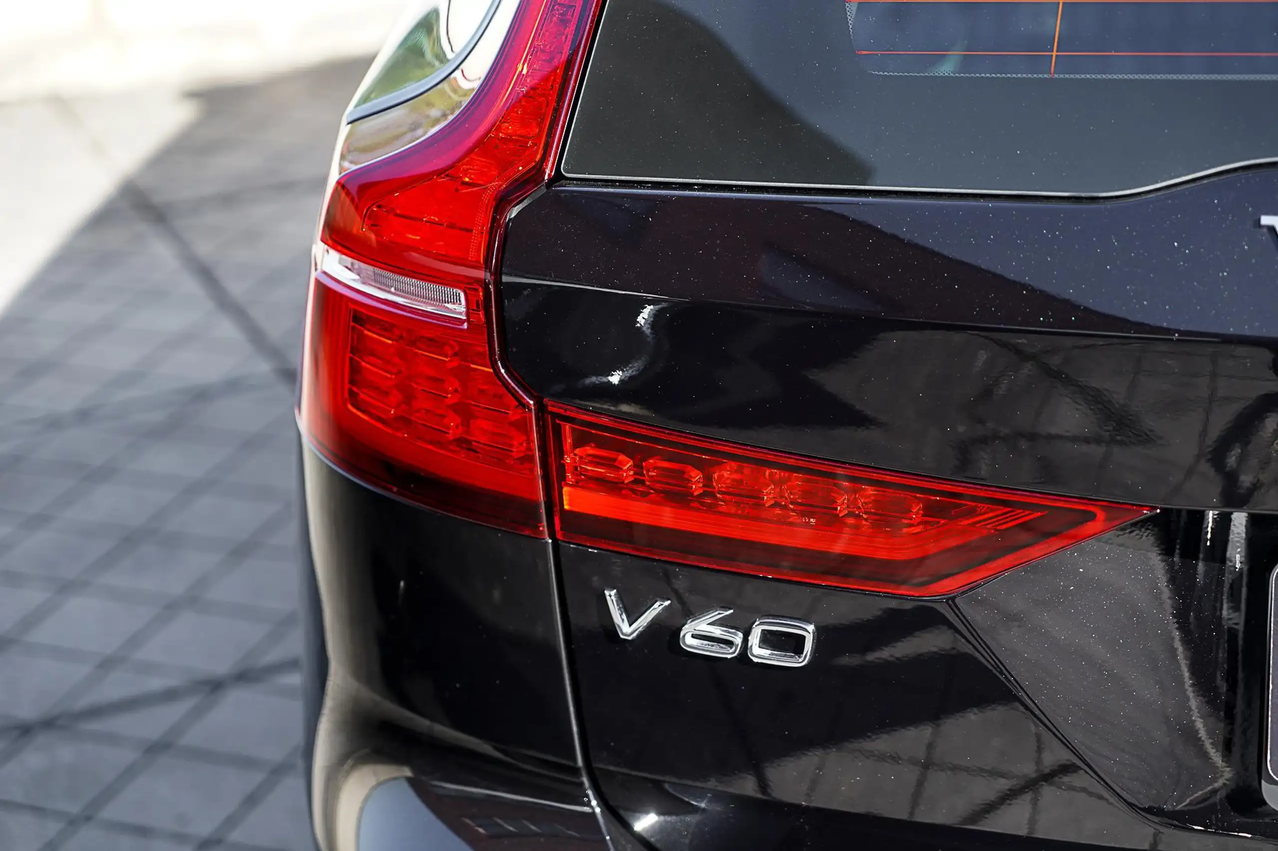 Volvo - V60 Cross Country