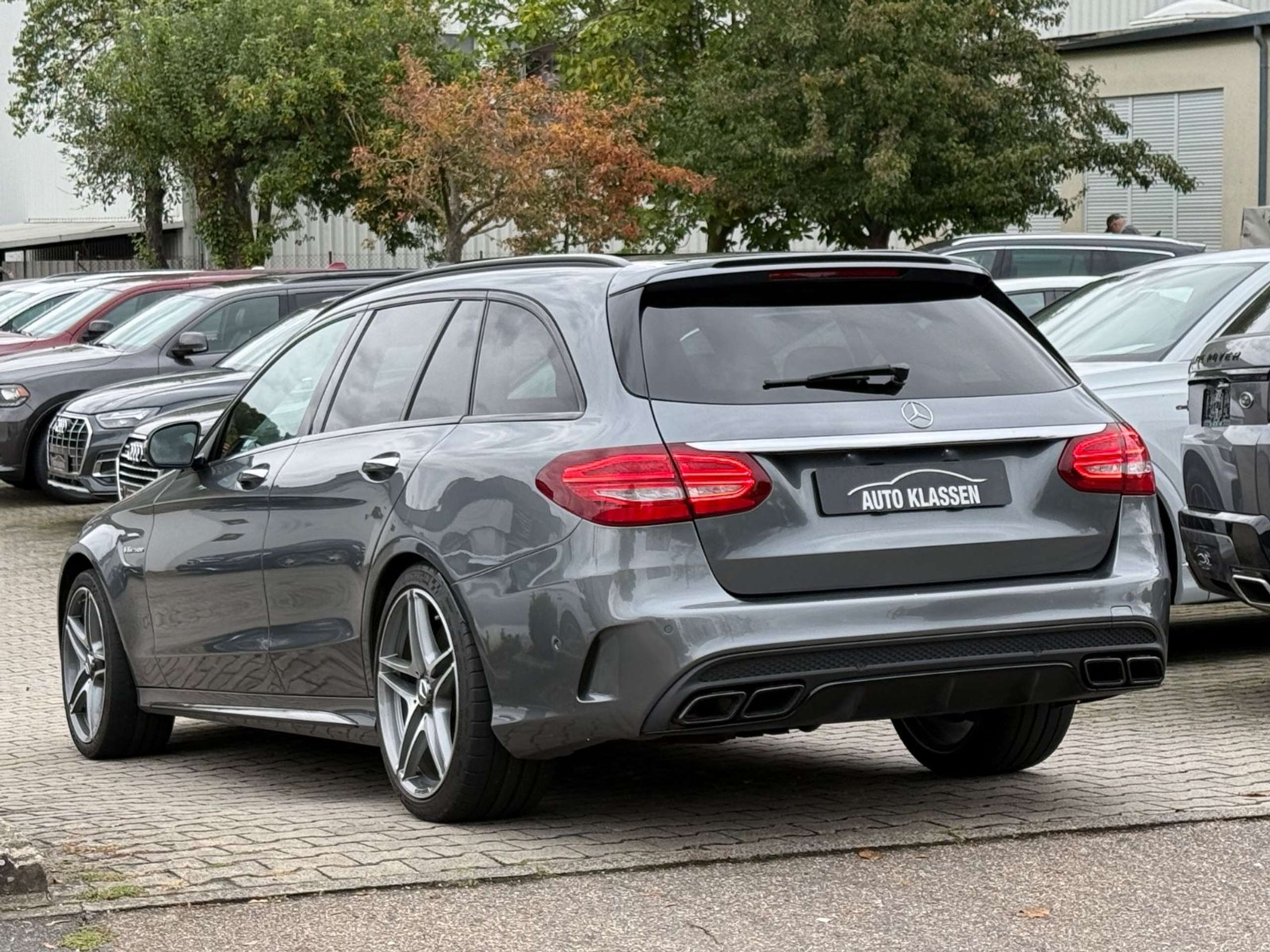 Mercedes-Benz - C 63 AMG