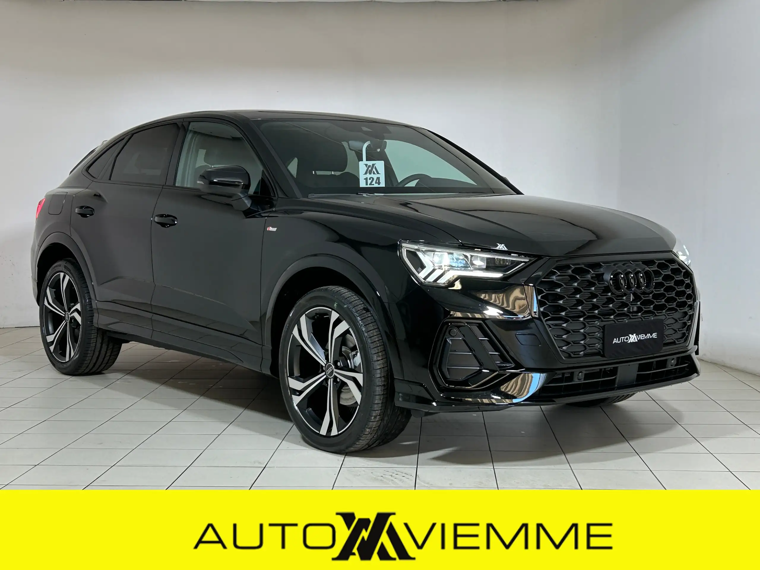 Audi - Q3