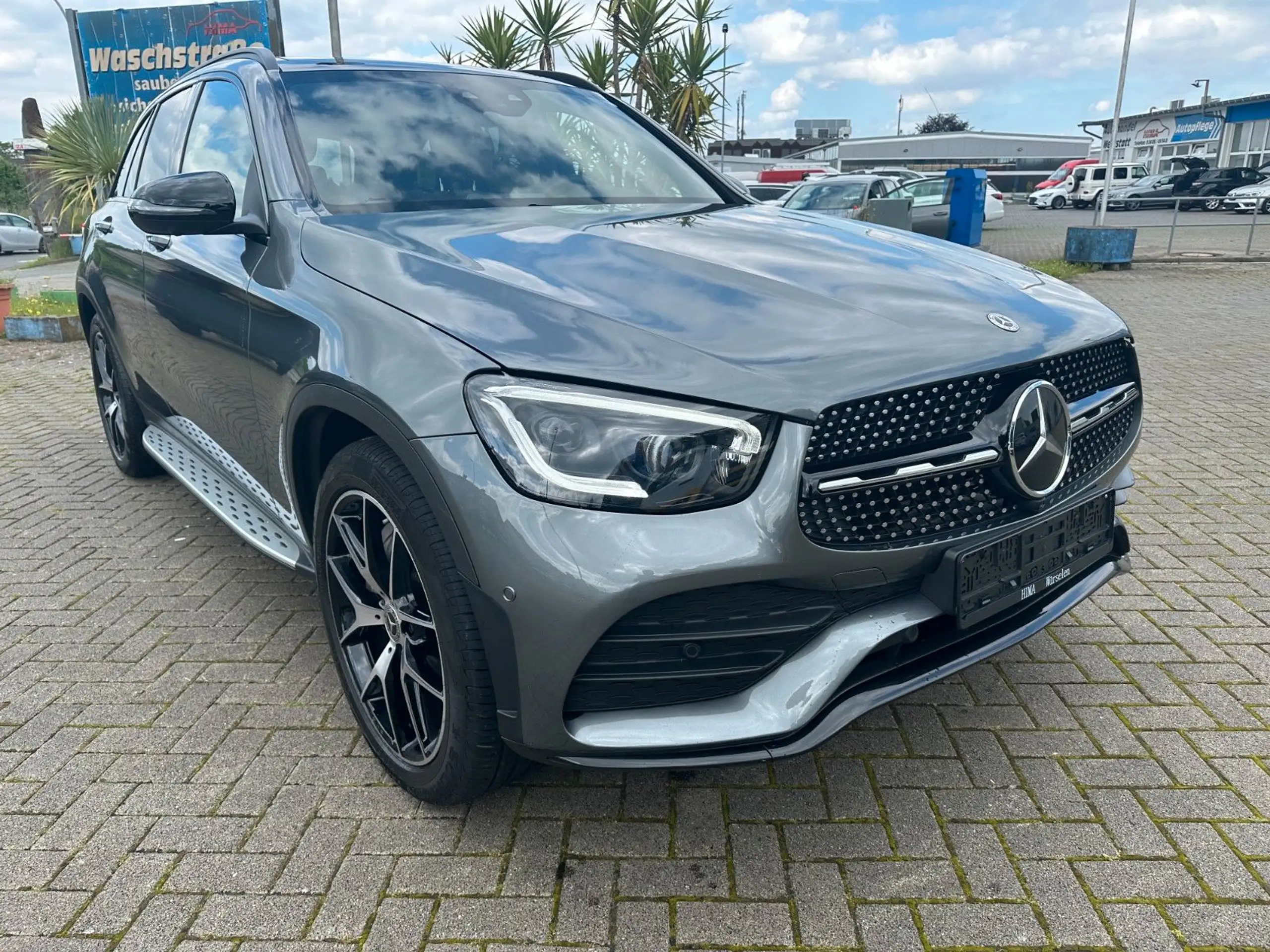 Mercedes-Benz - GLC 400