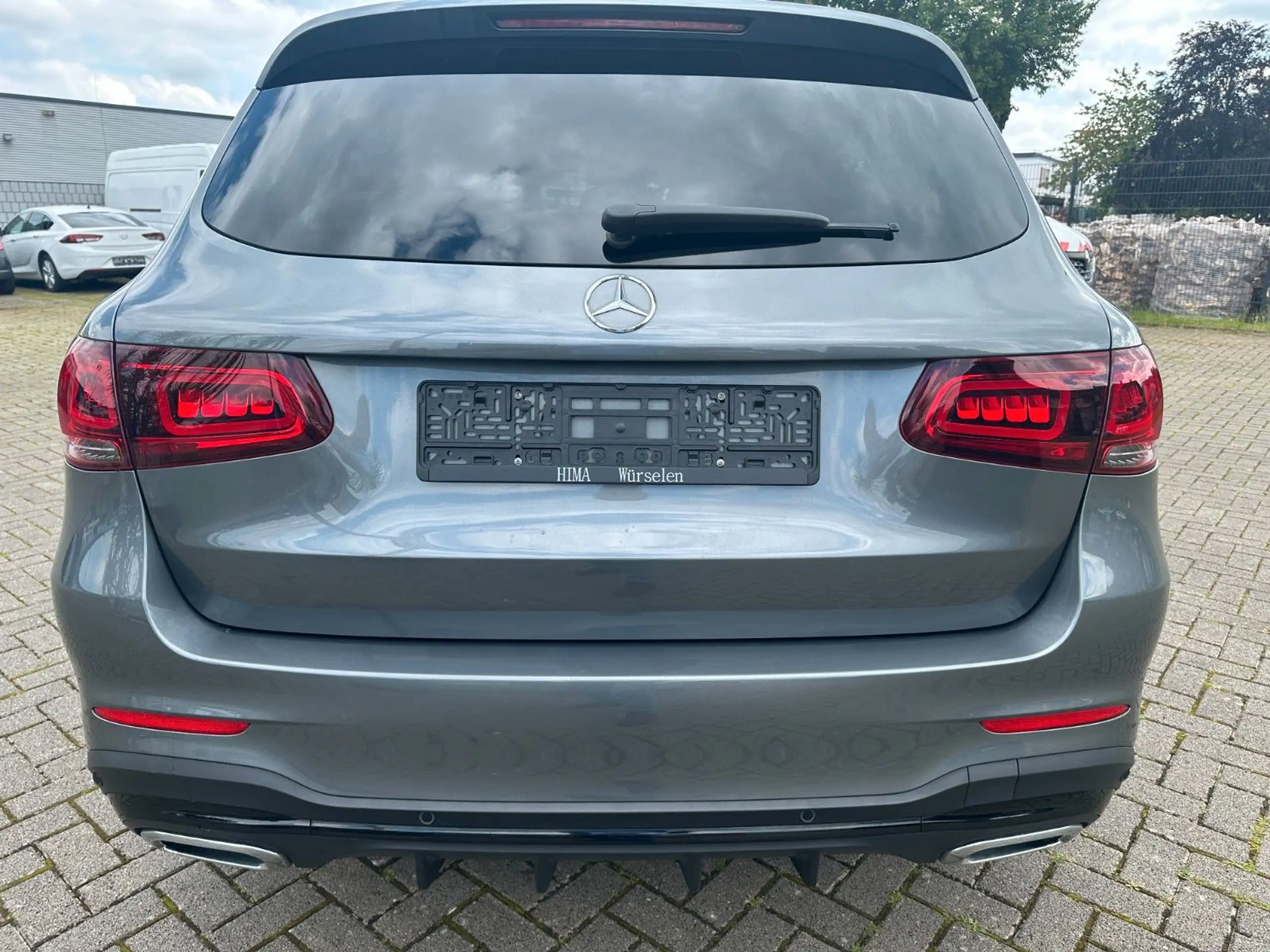 Mercedes-Benz - GLC 400