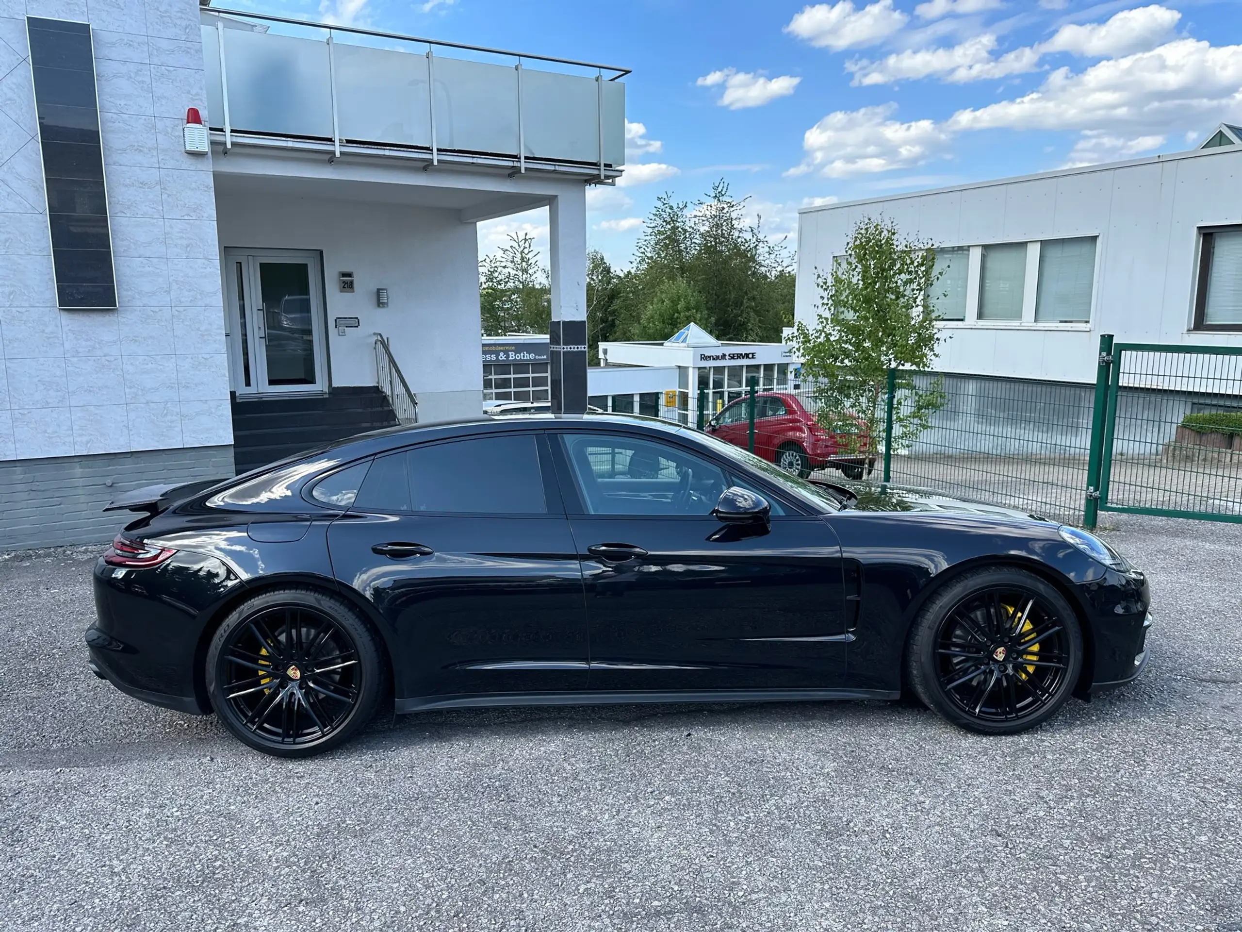 Porsche - Panamera