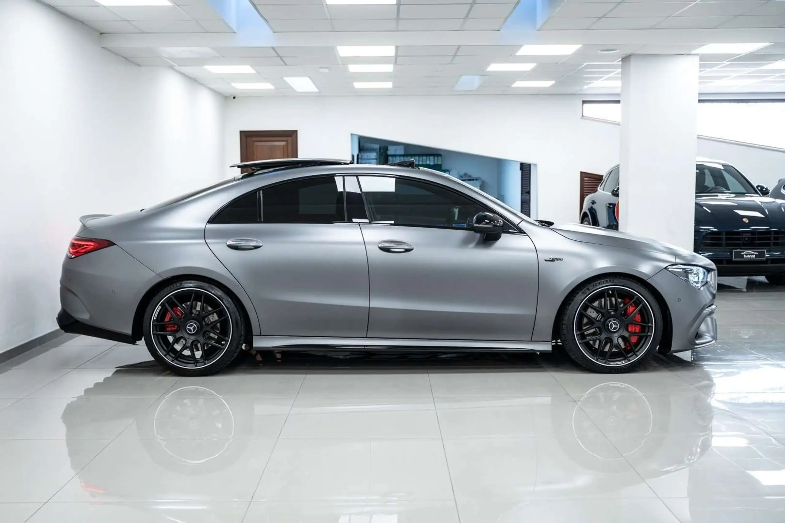 Mercedes-Benz - CLA 45 AMG