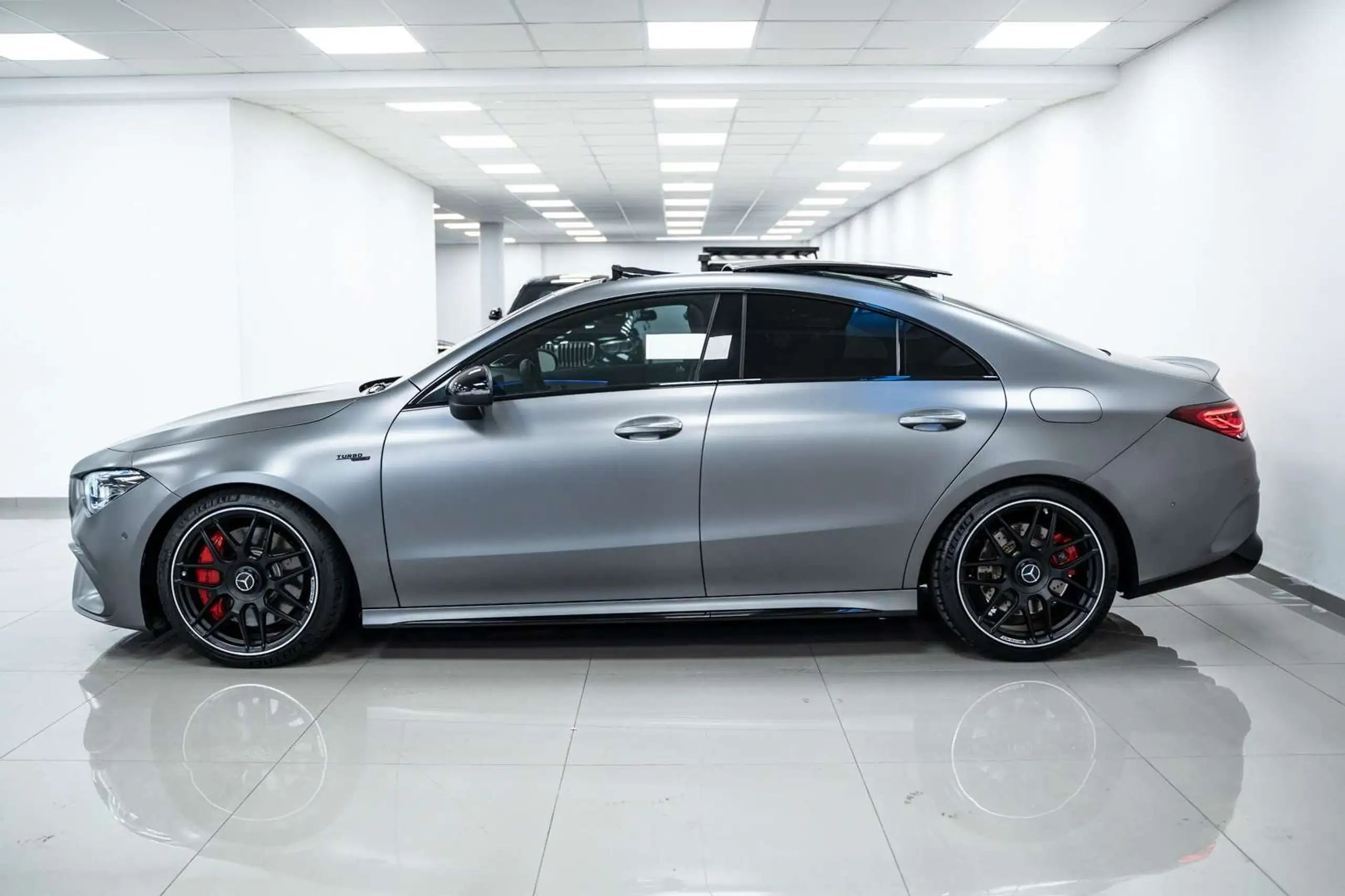 Mercedes-Benz - CLA 45 AMG