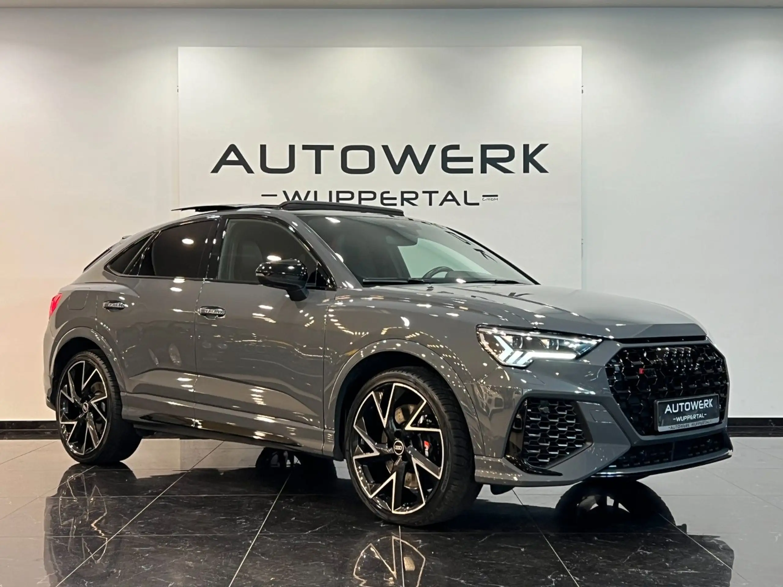 Audi - RS Q3