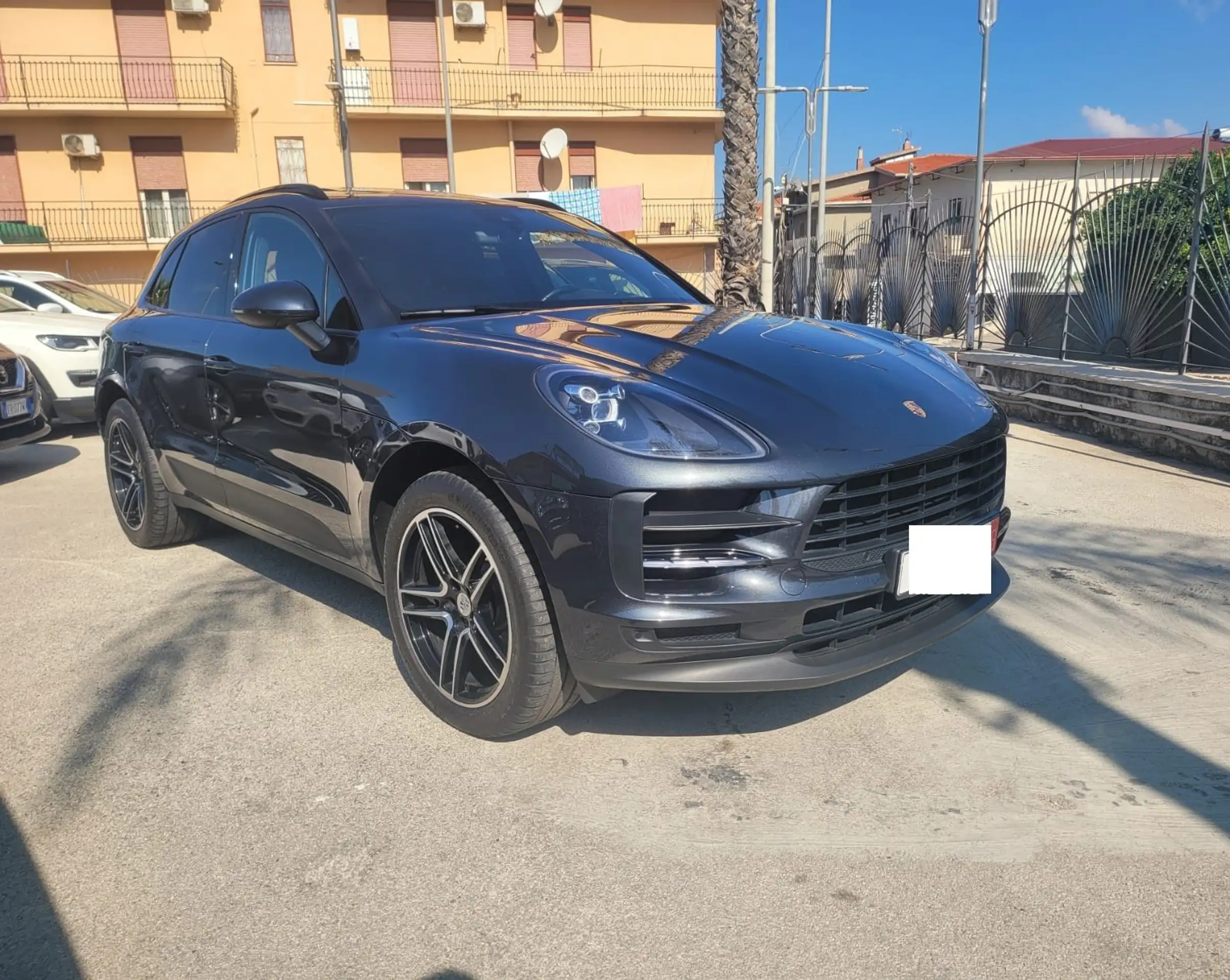 Porsche - Macan