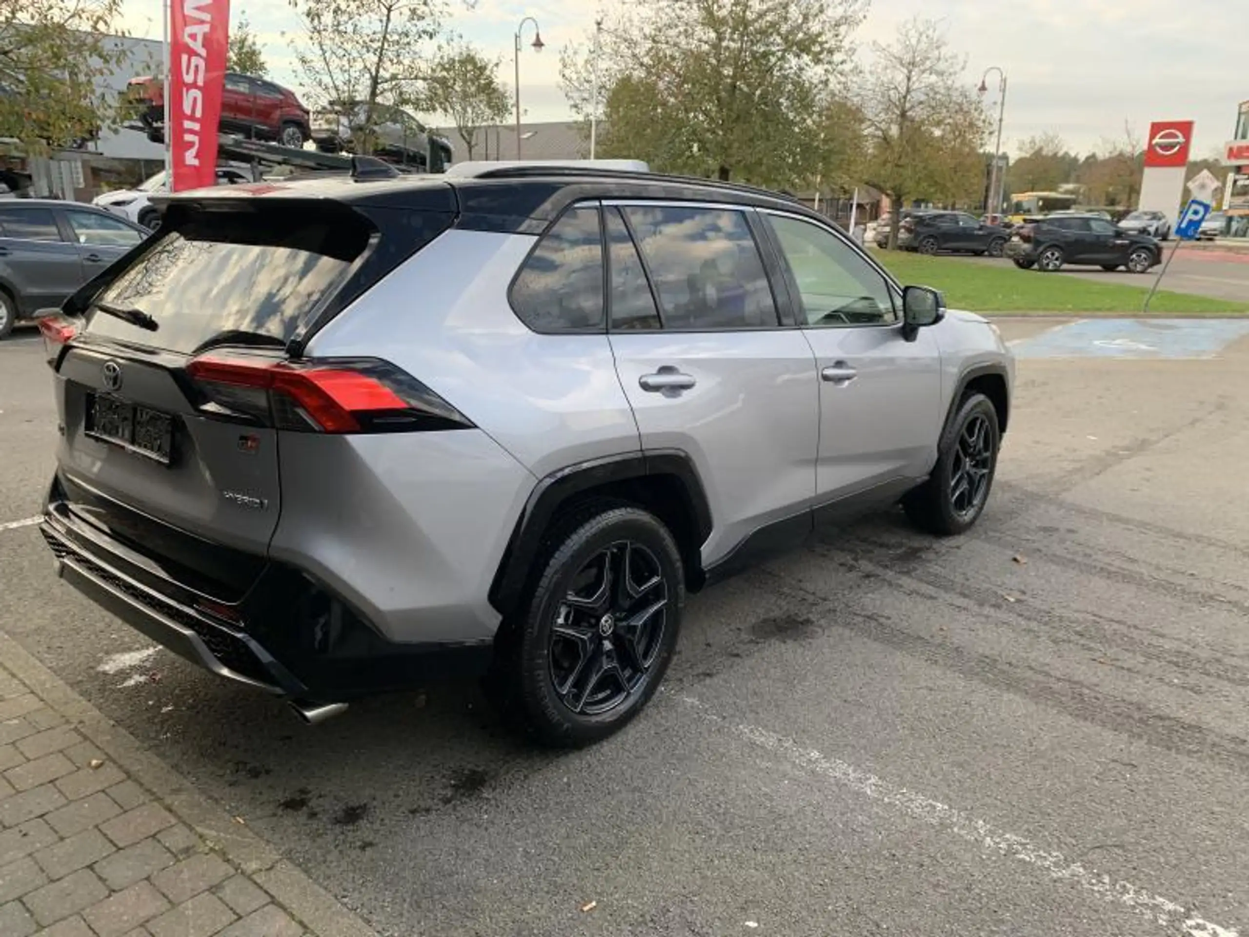 Toyota - RAV 4