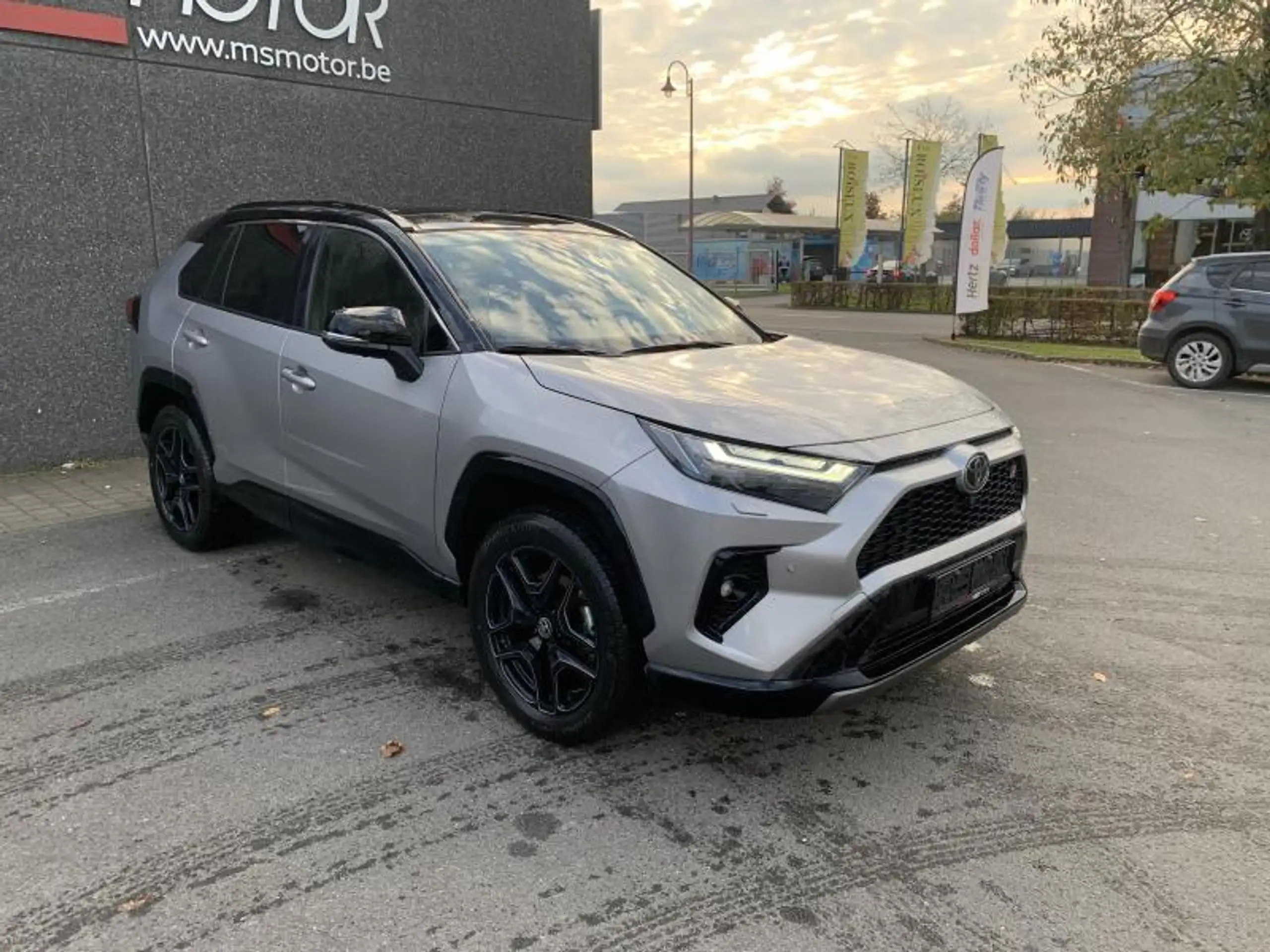 Toyota - RAV 4