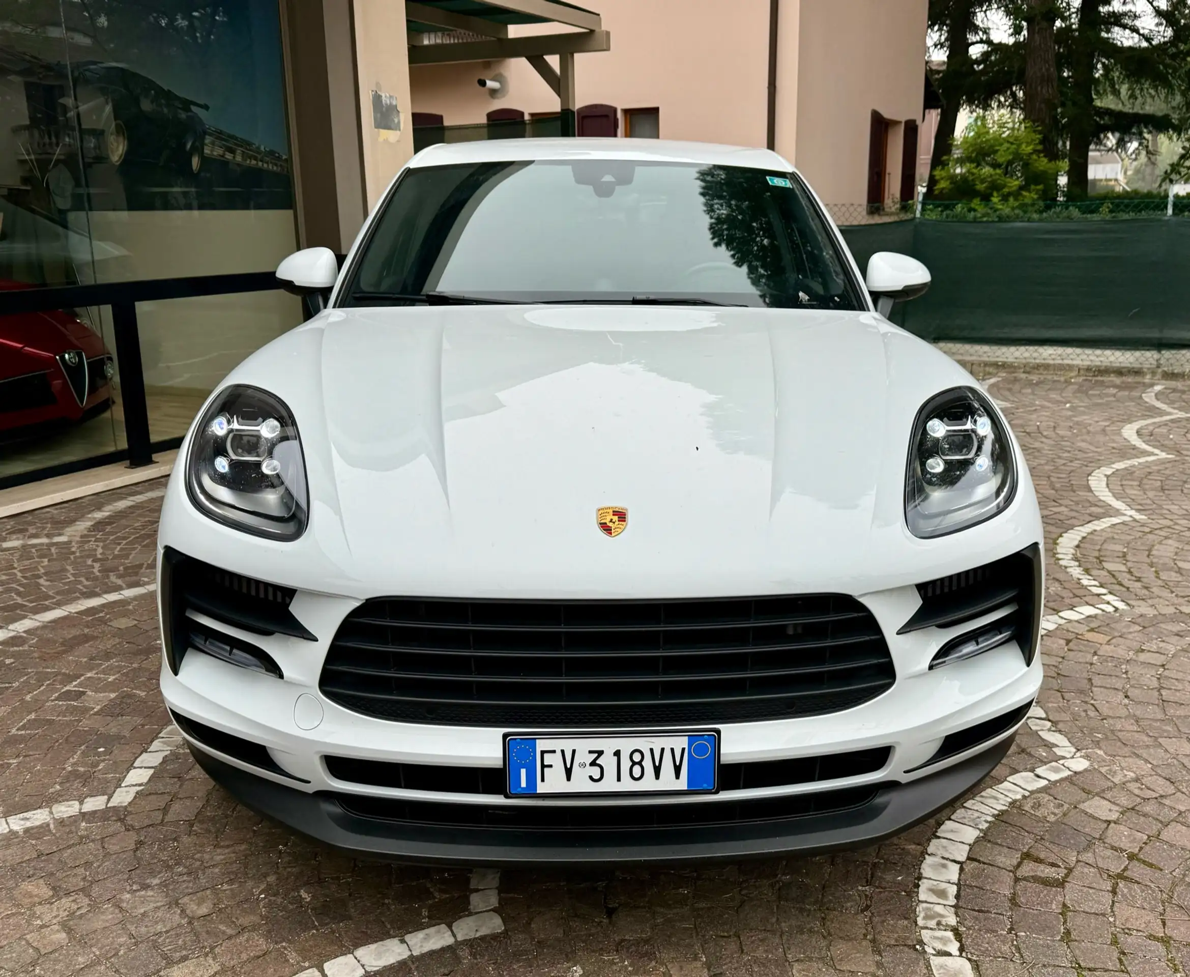 Porsche - Macan