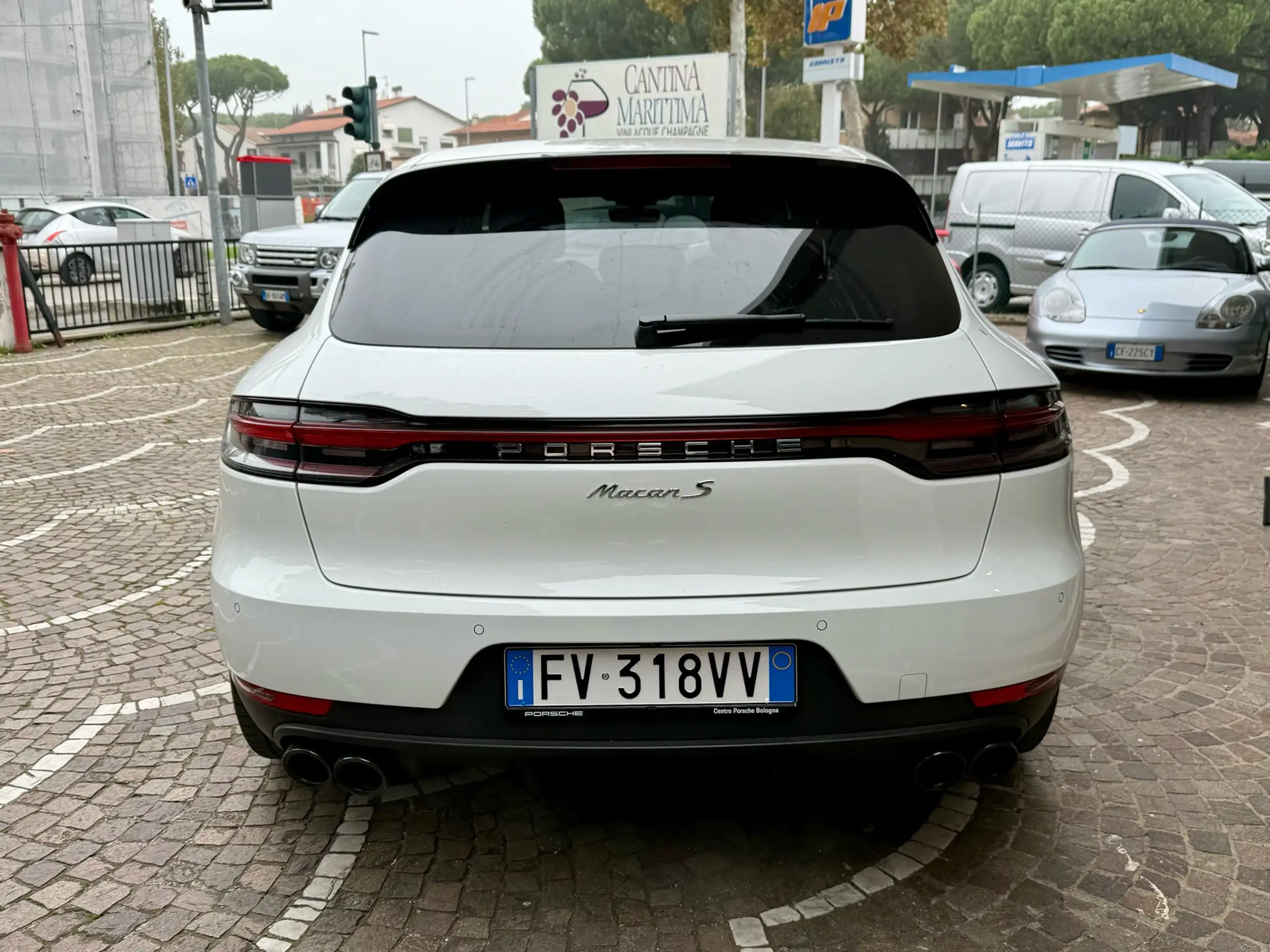 Porsche - Macan