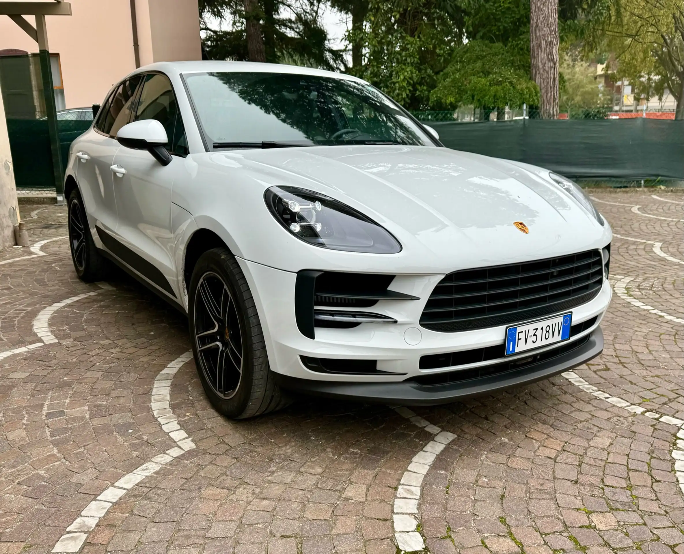 Porsche - Macan