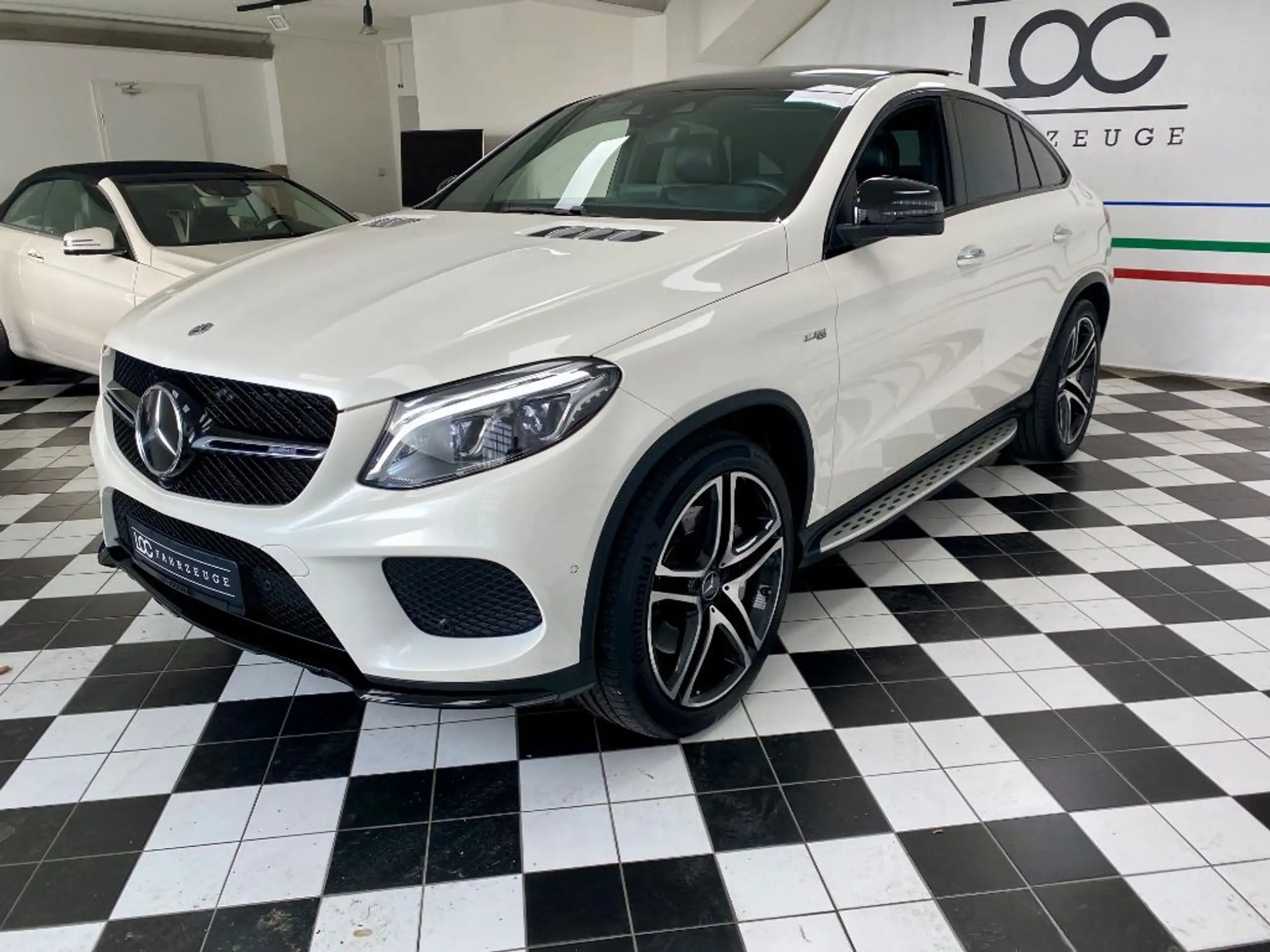 Mercedes-Benz - GLE 43 AMG