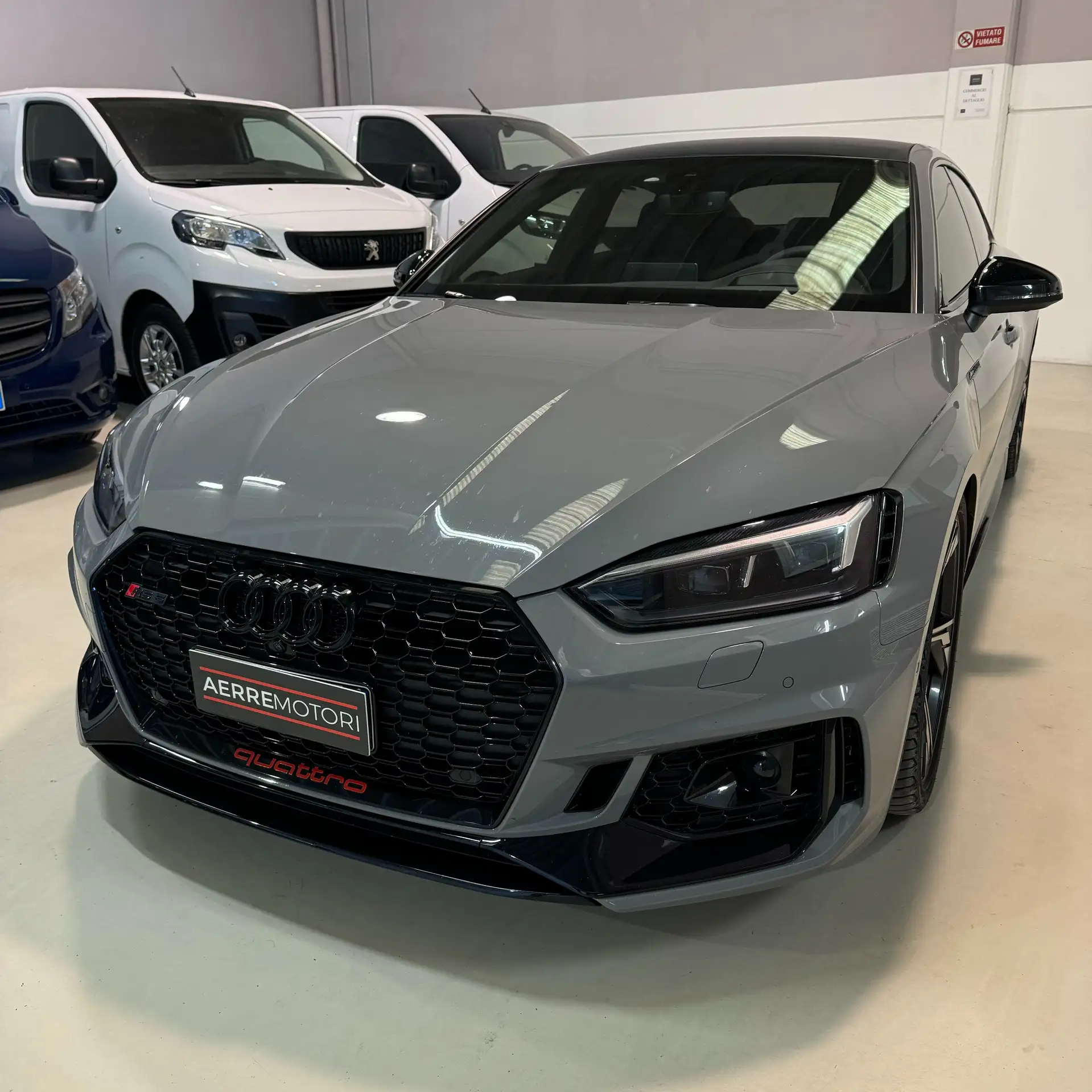 Audi - RS5