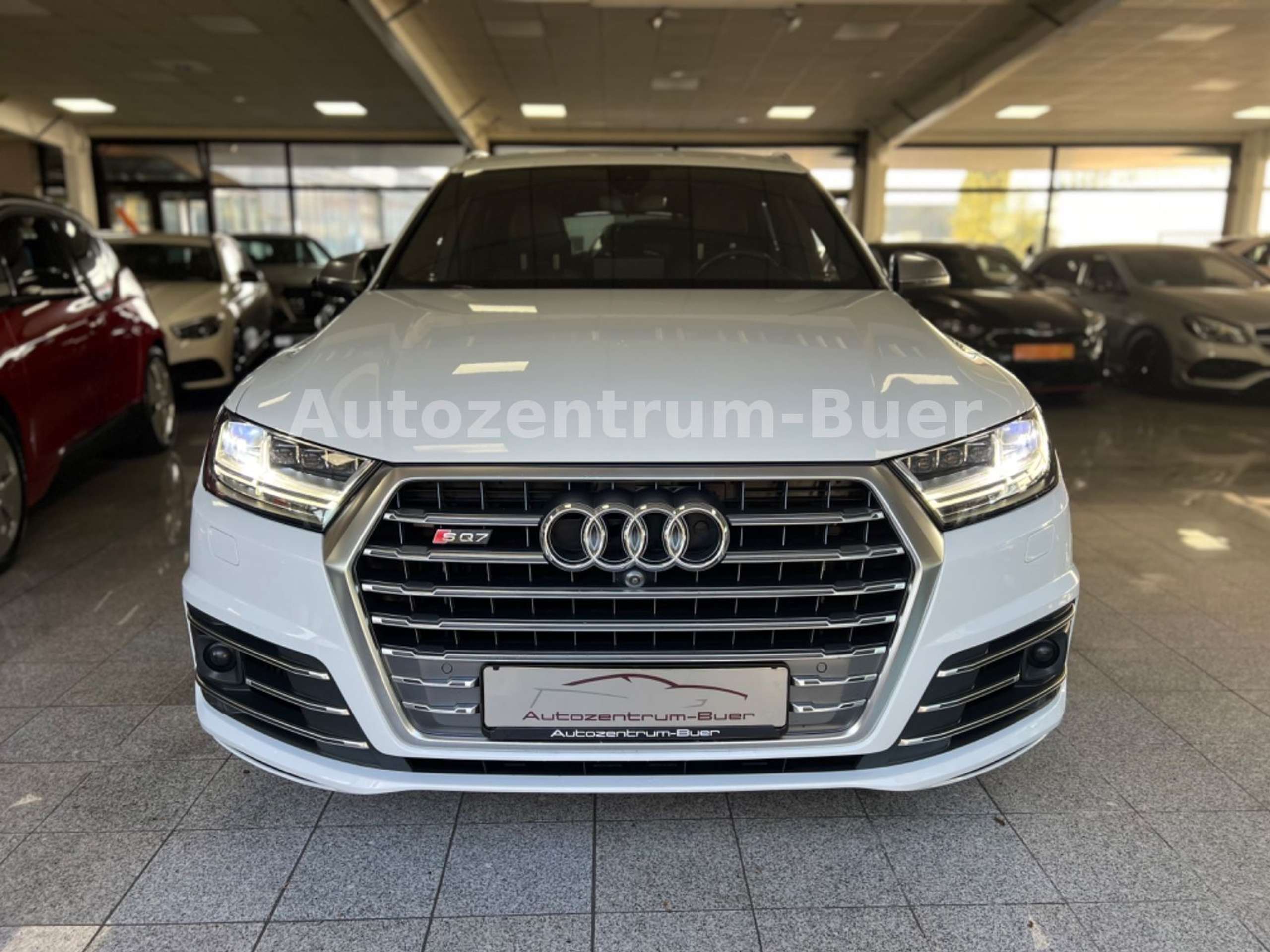 Audi - SQ7