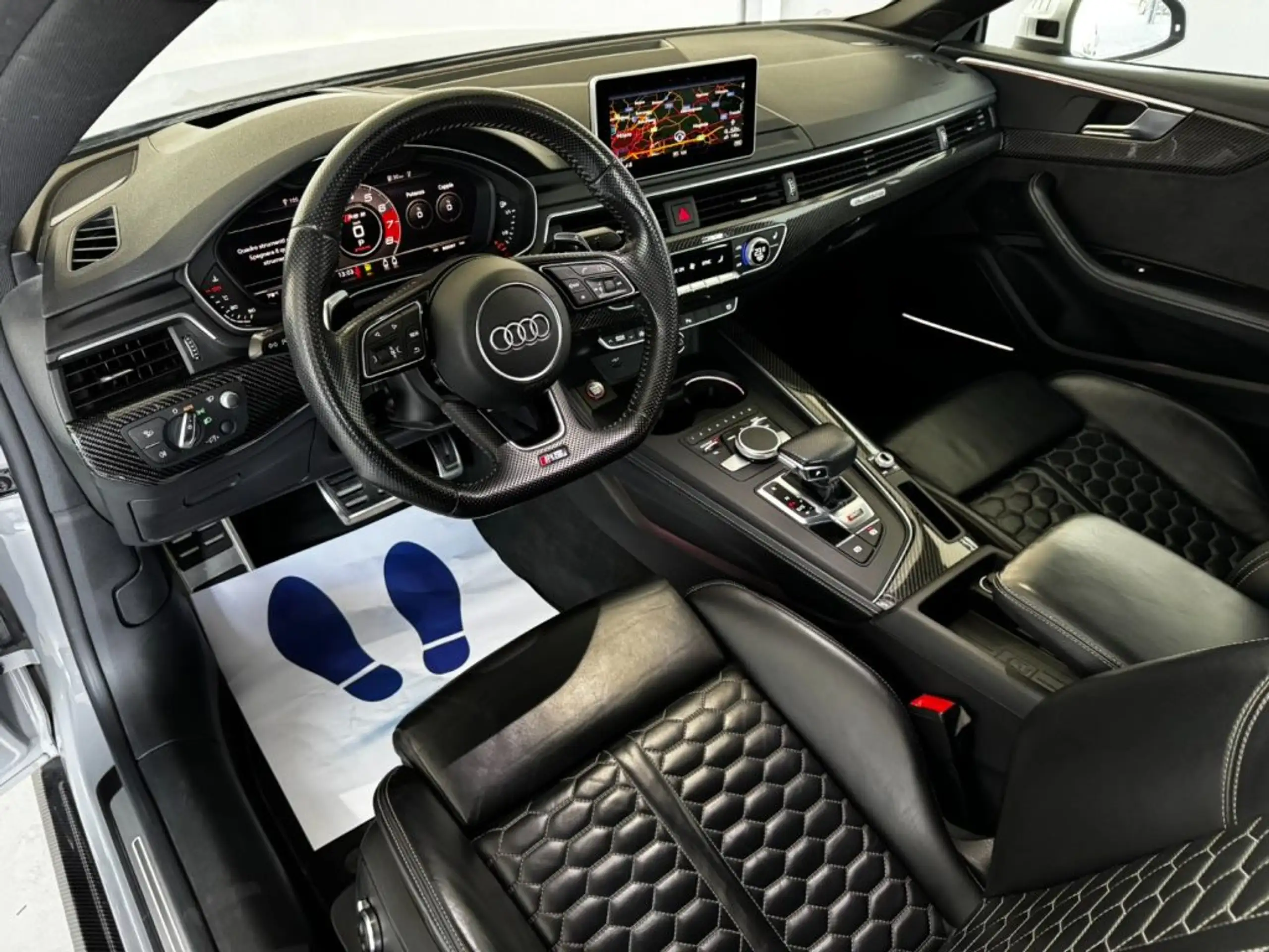 Audi - RS5