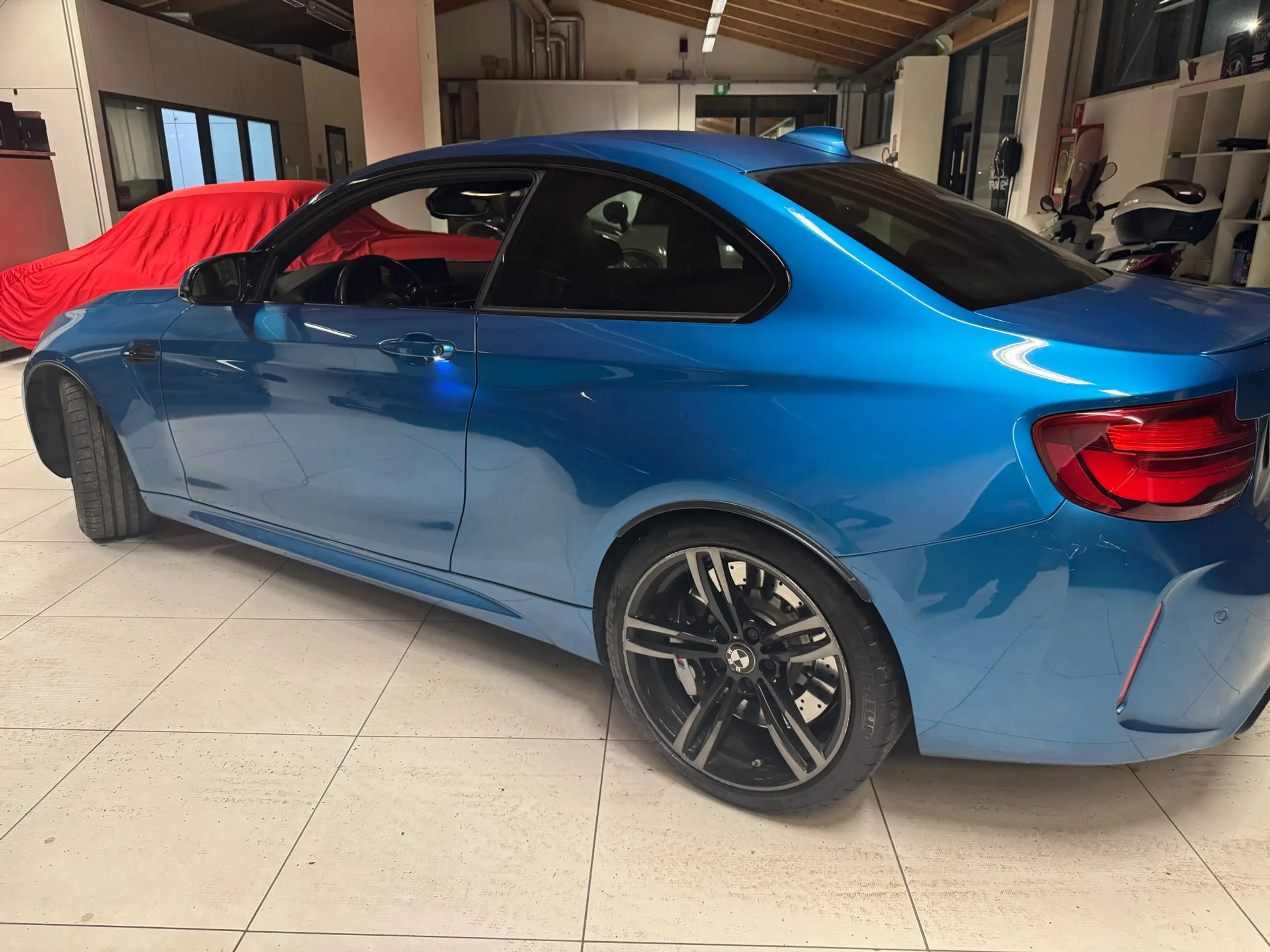 BMW - M2