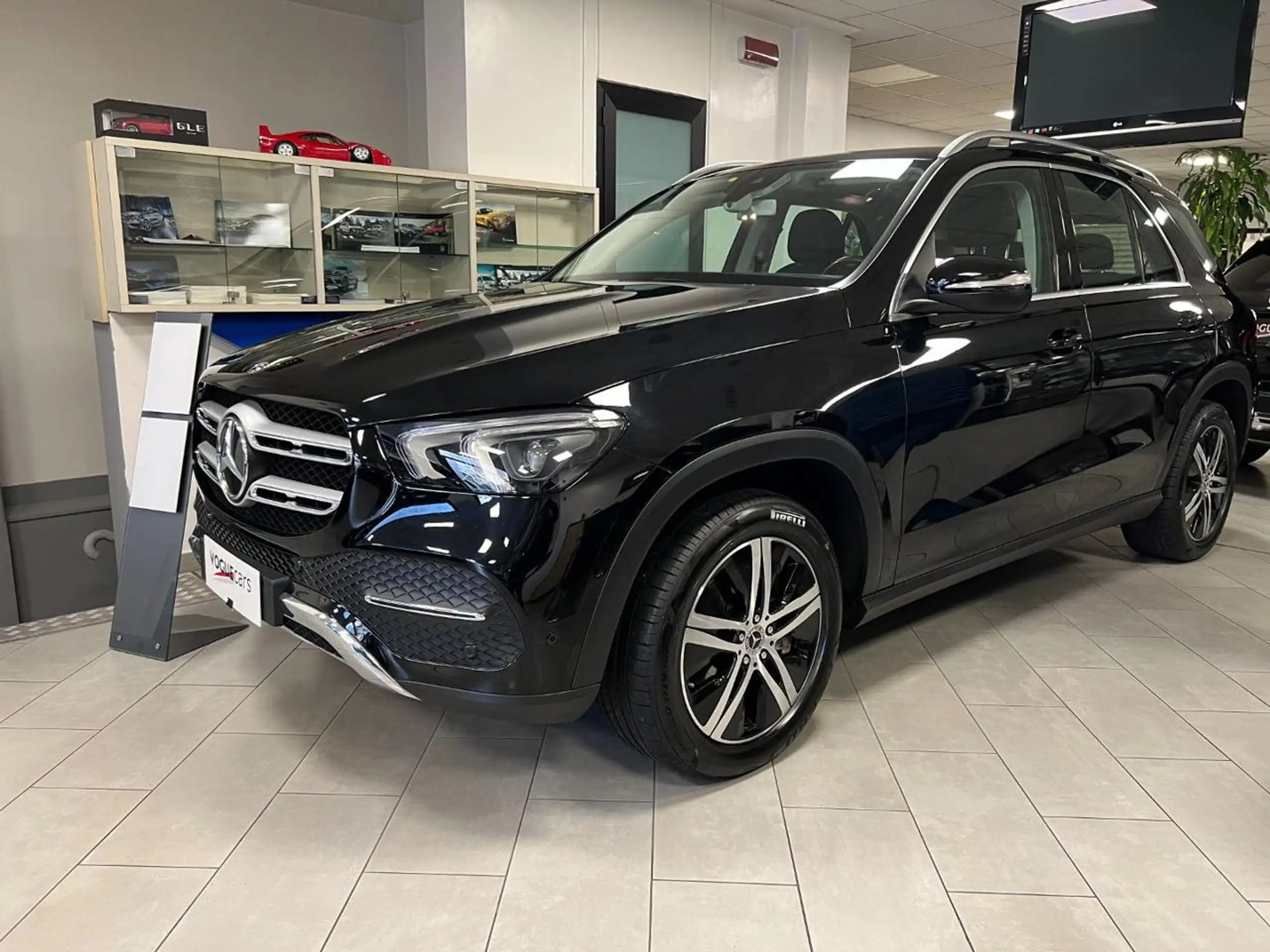 Mercedes-Benz - GLE 300