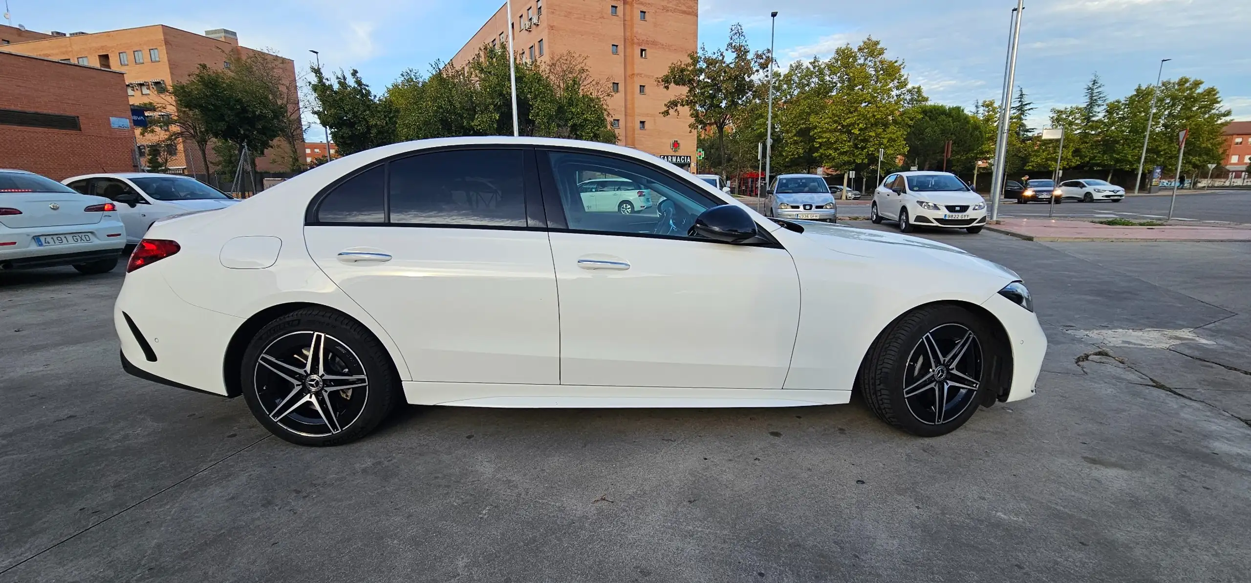 Mercedes-Benz - C 300