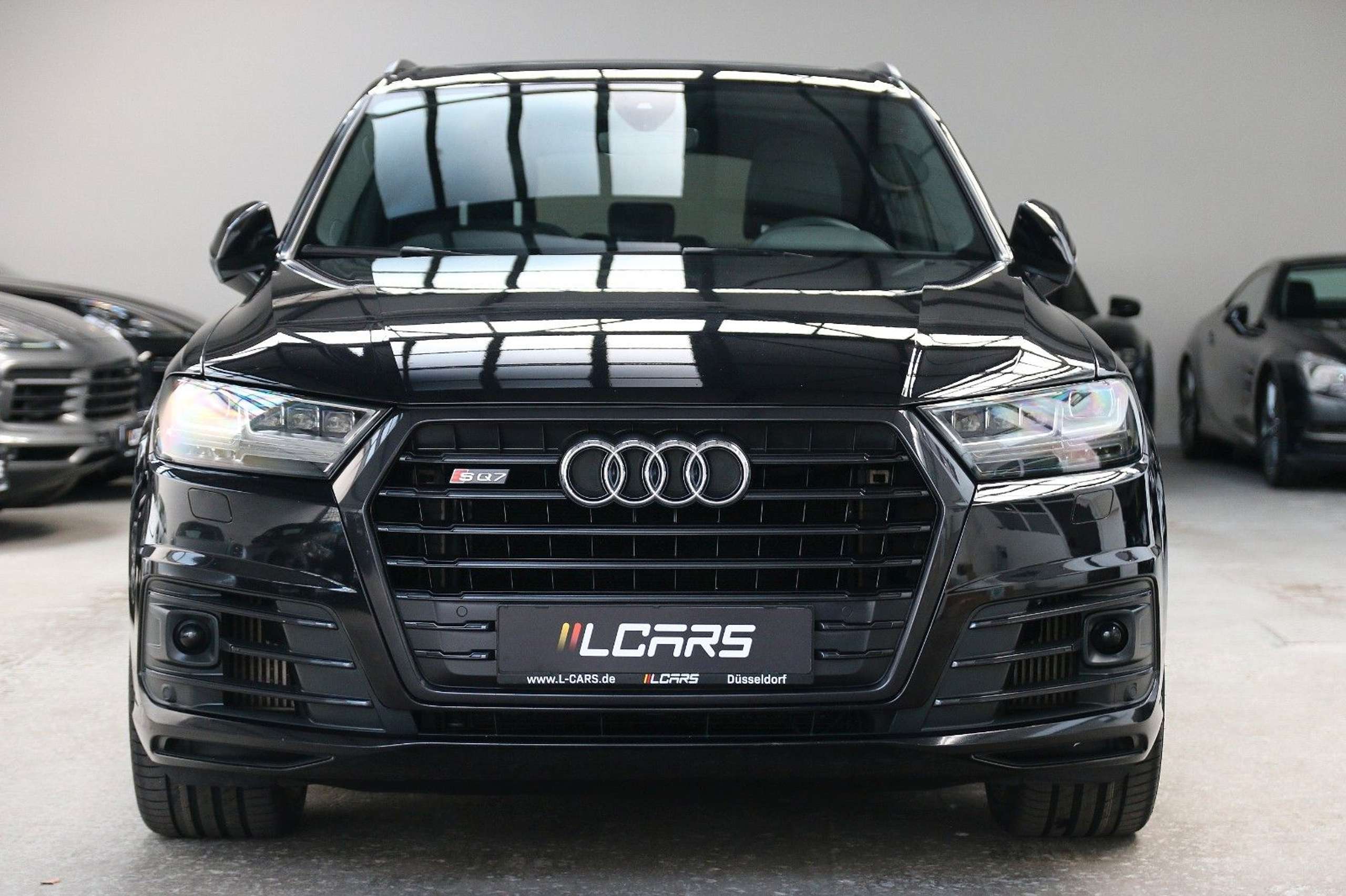 Audi - SQ7