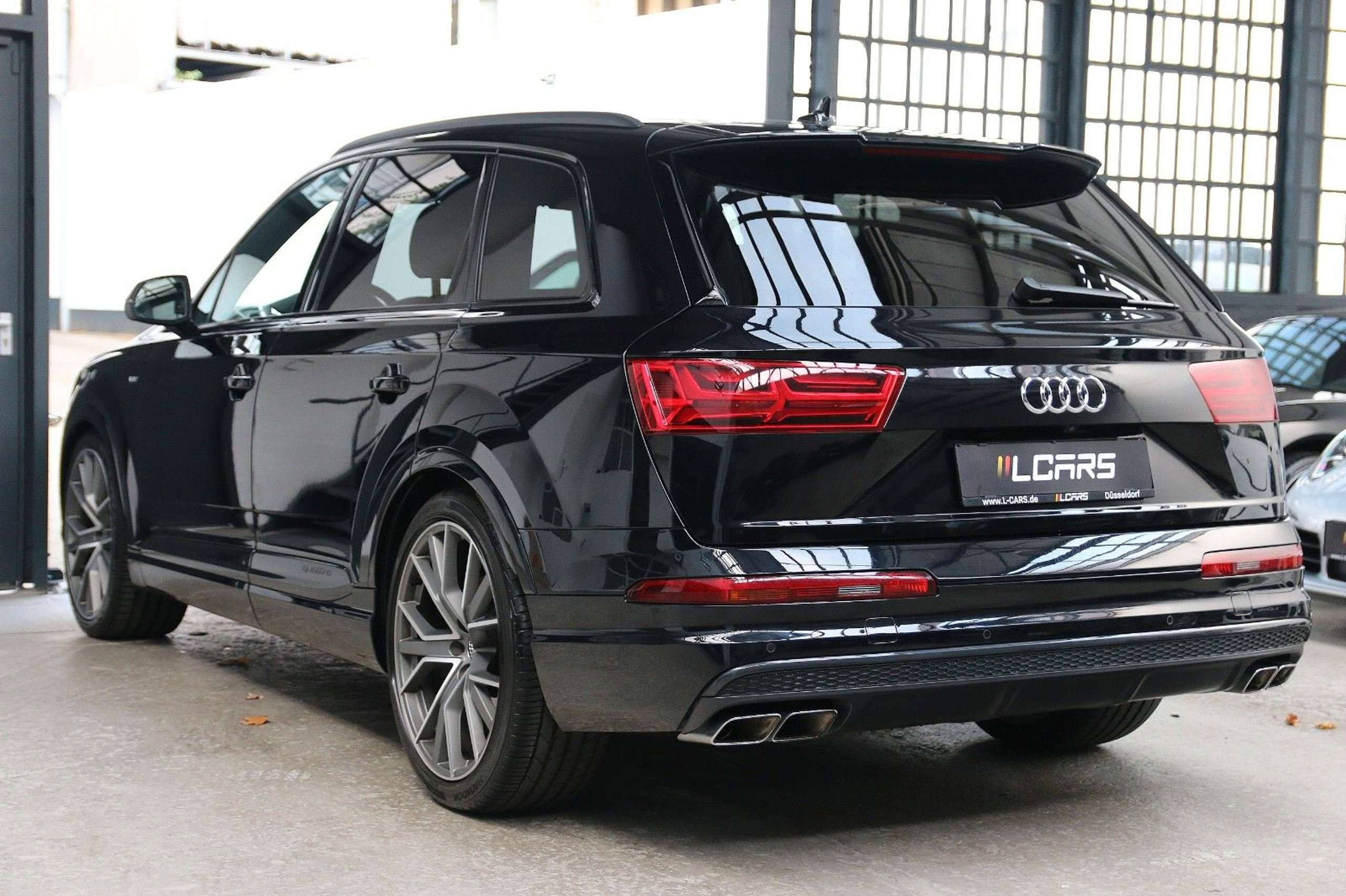 Audi - SQ7