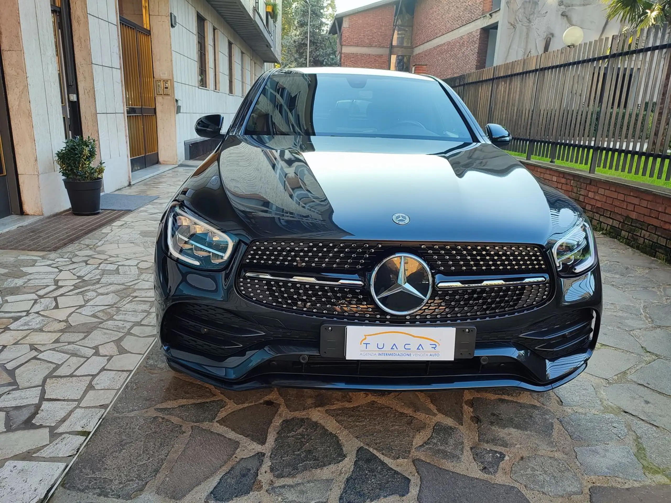 Mercedes-Benz - GLC 220