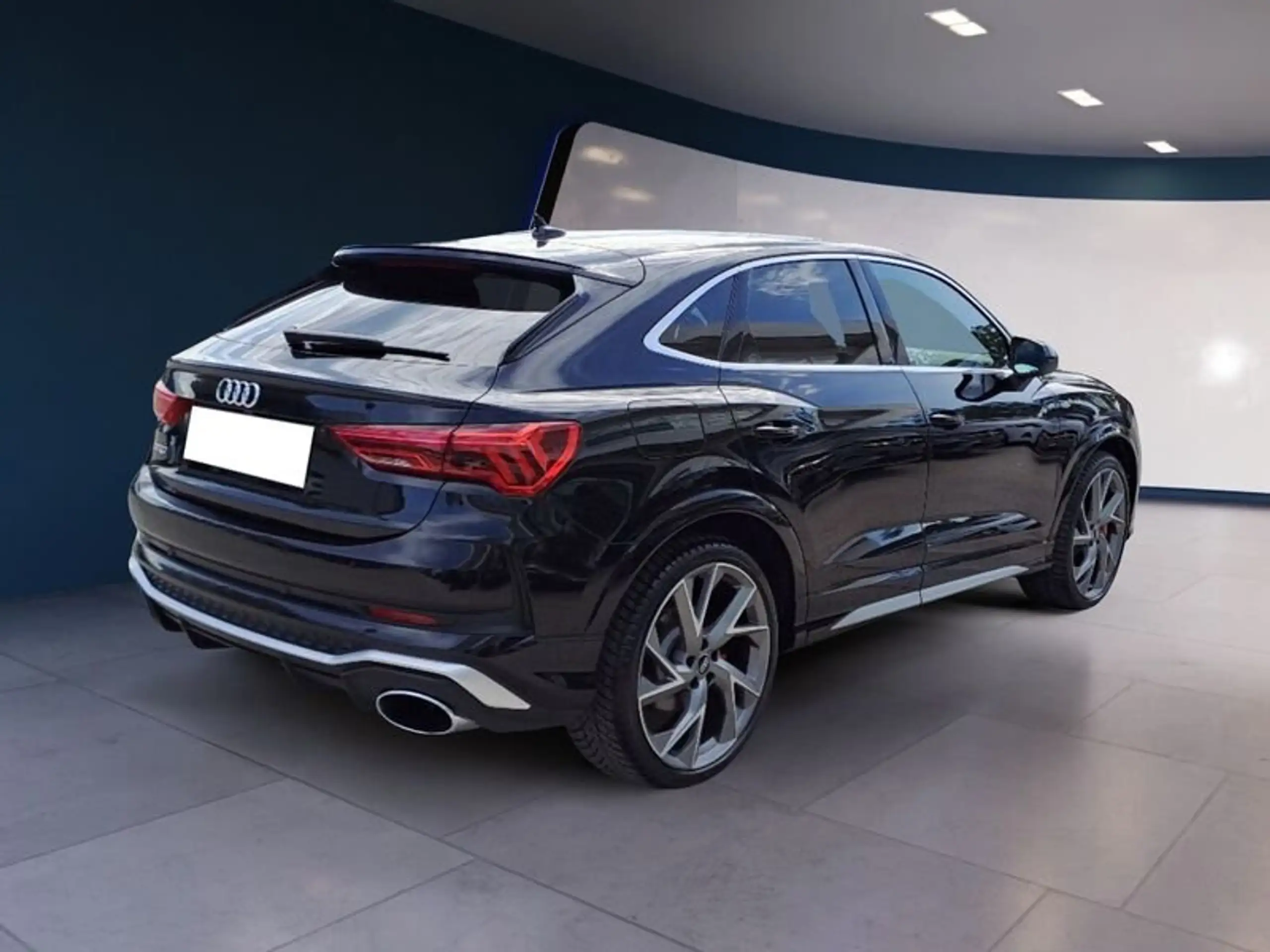 Audi - RS Q3