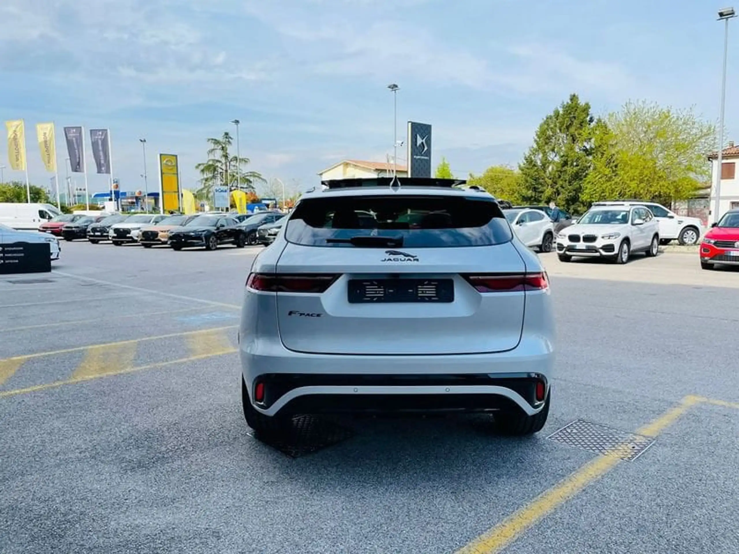 Jaguar - F-Pace