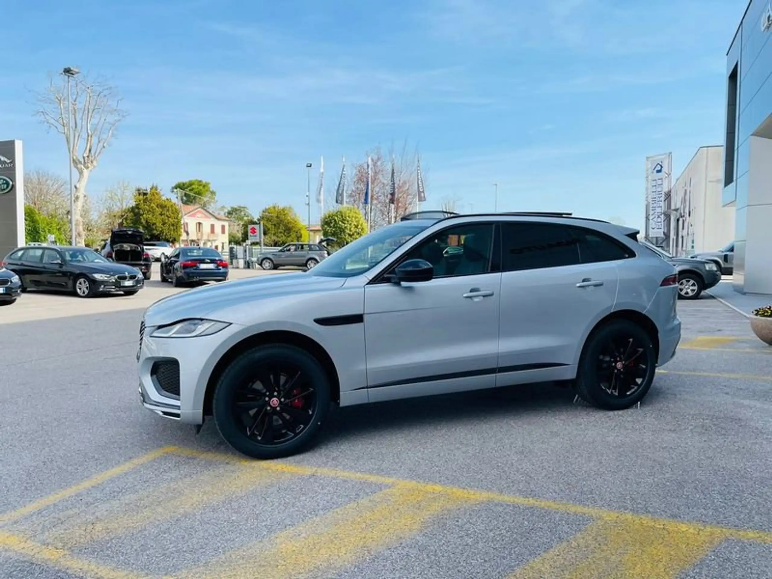 Jaguar - F-Pace