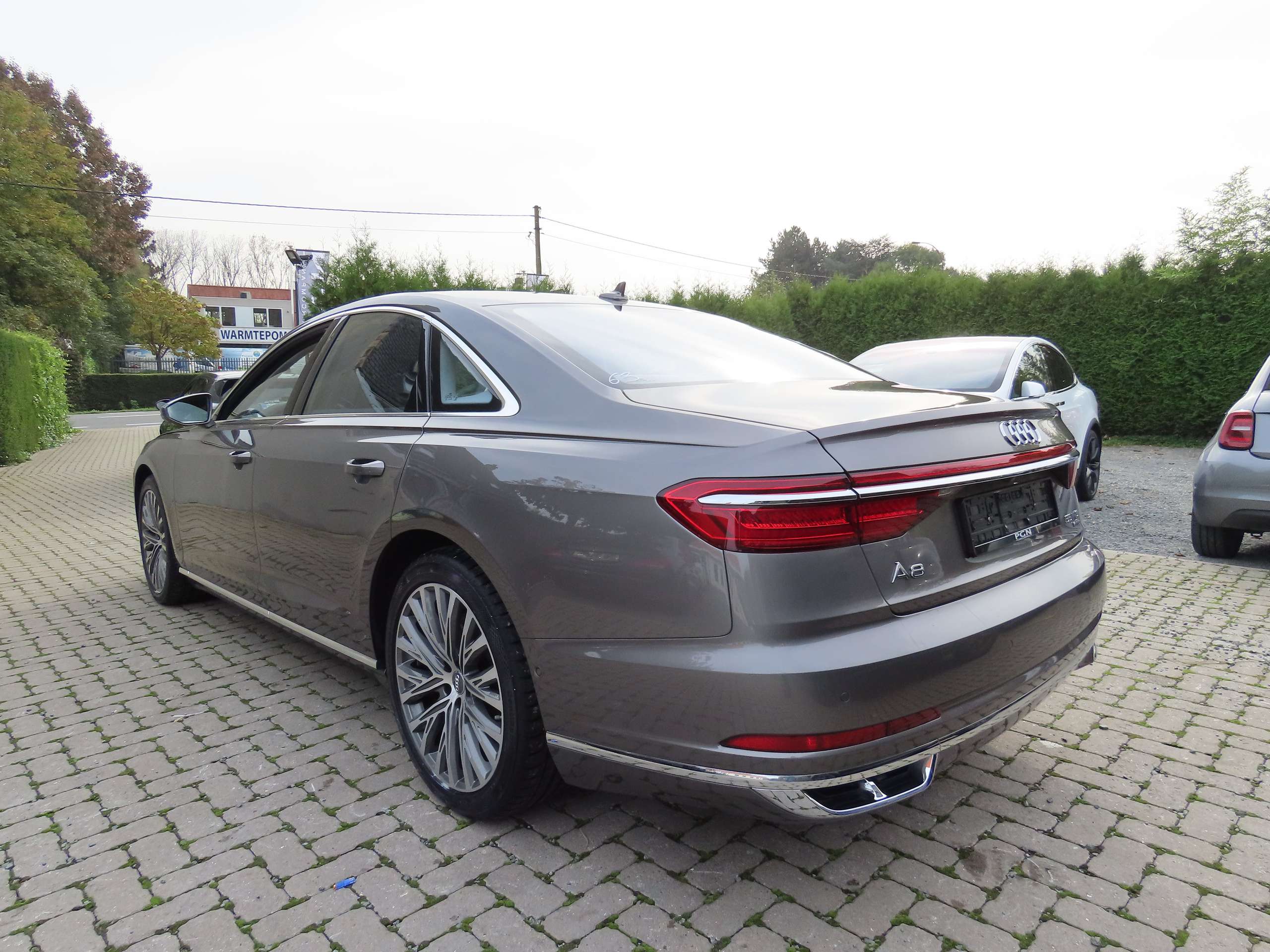 Audi - A8