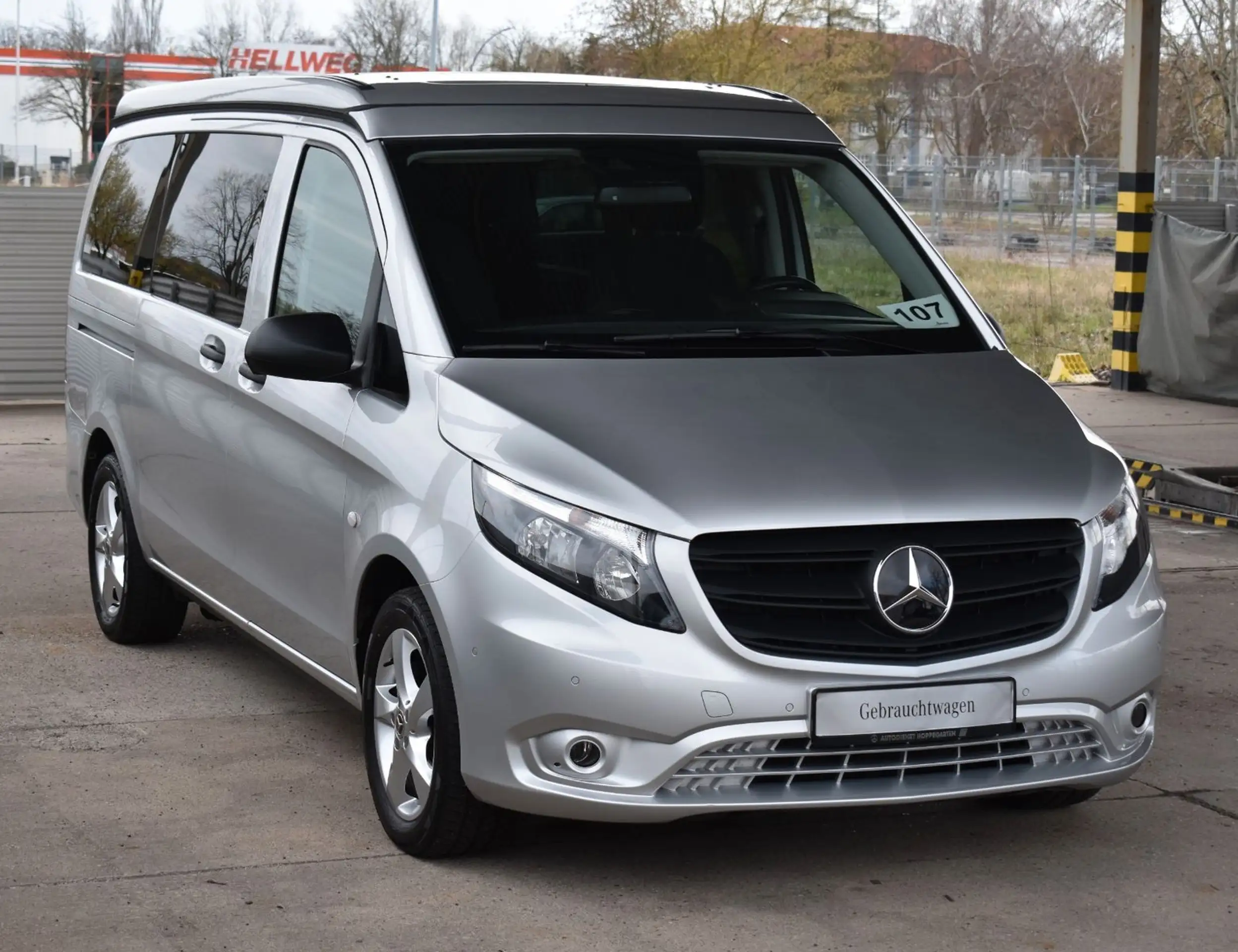 Mercedes-Benz - V 250