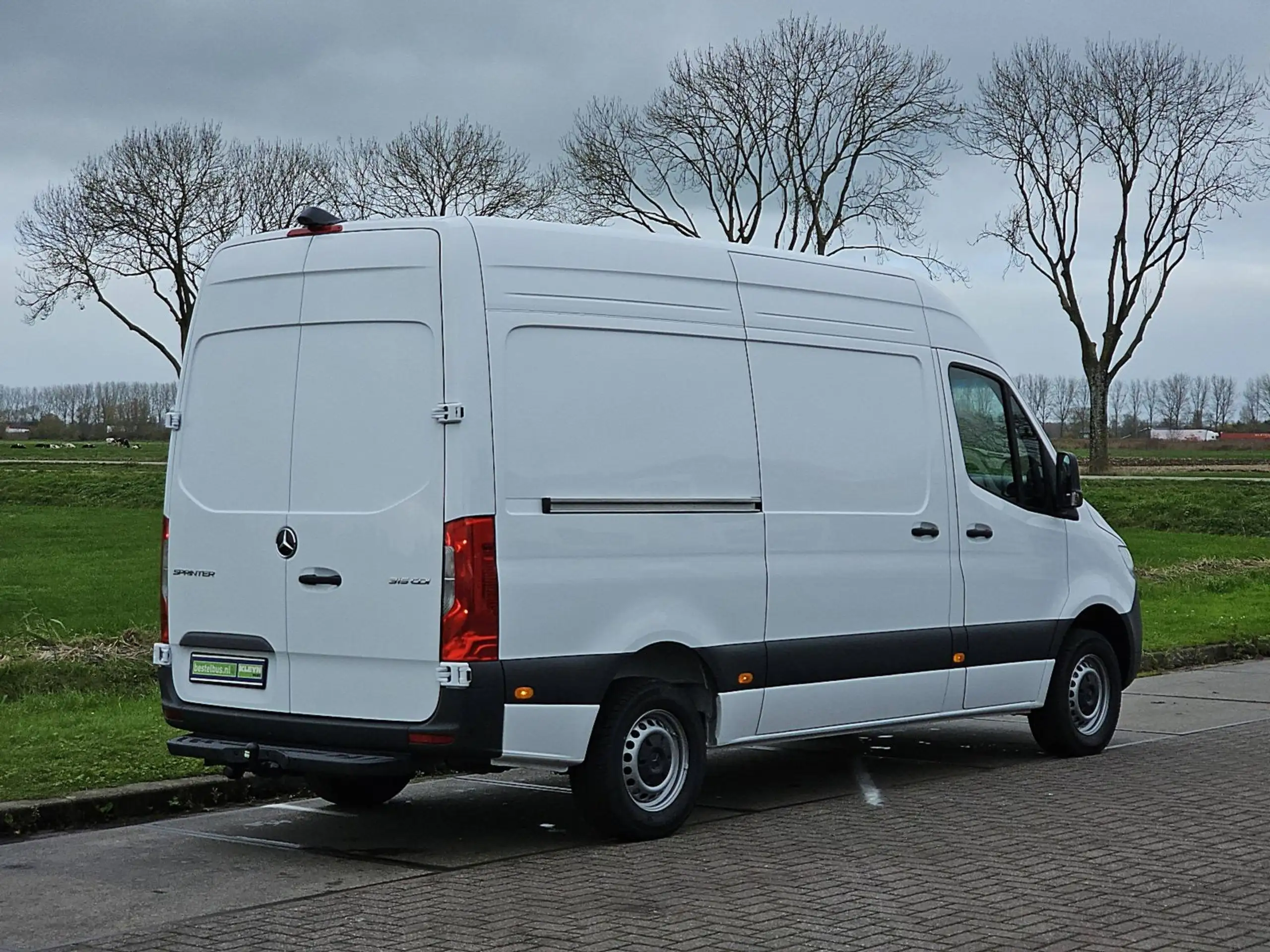 Mercedes-Benz - Sprinter