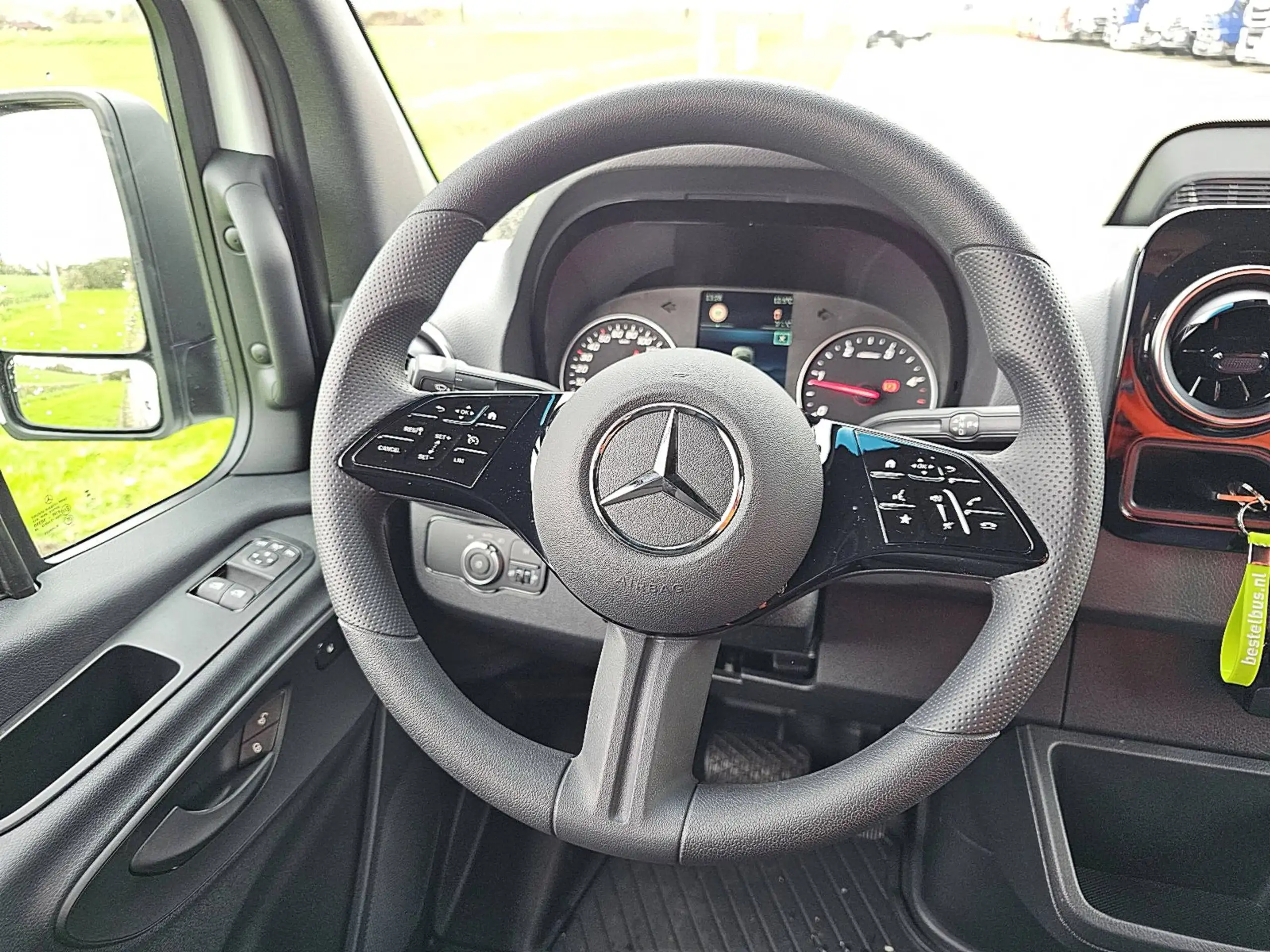 Mercedes-Benz - Sprinter