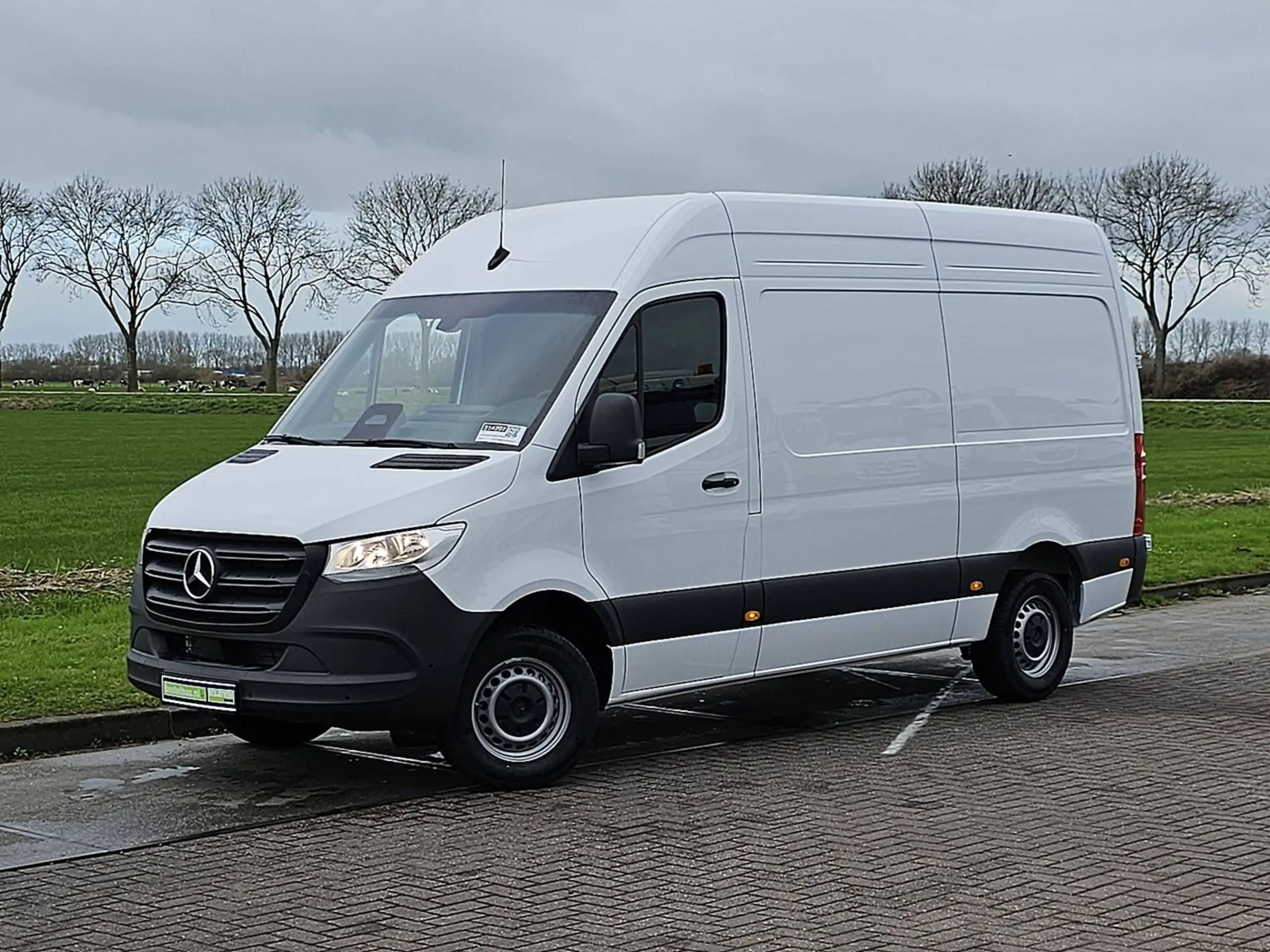 Mercedes-Benz - Sprinter