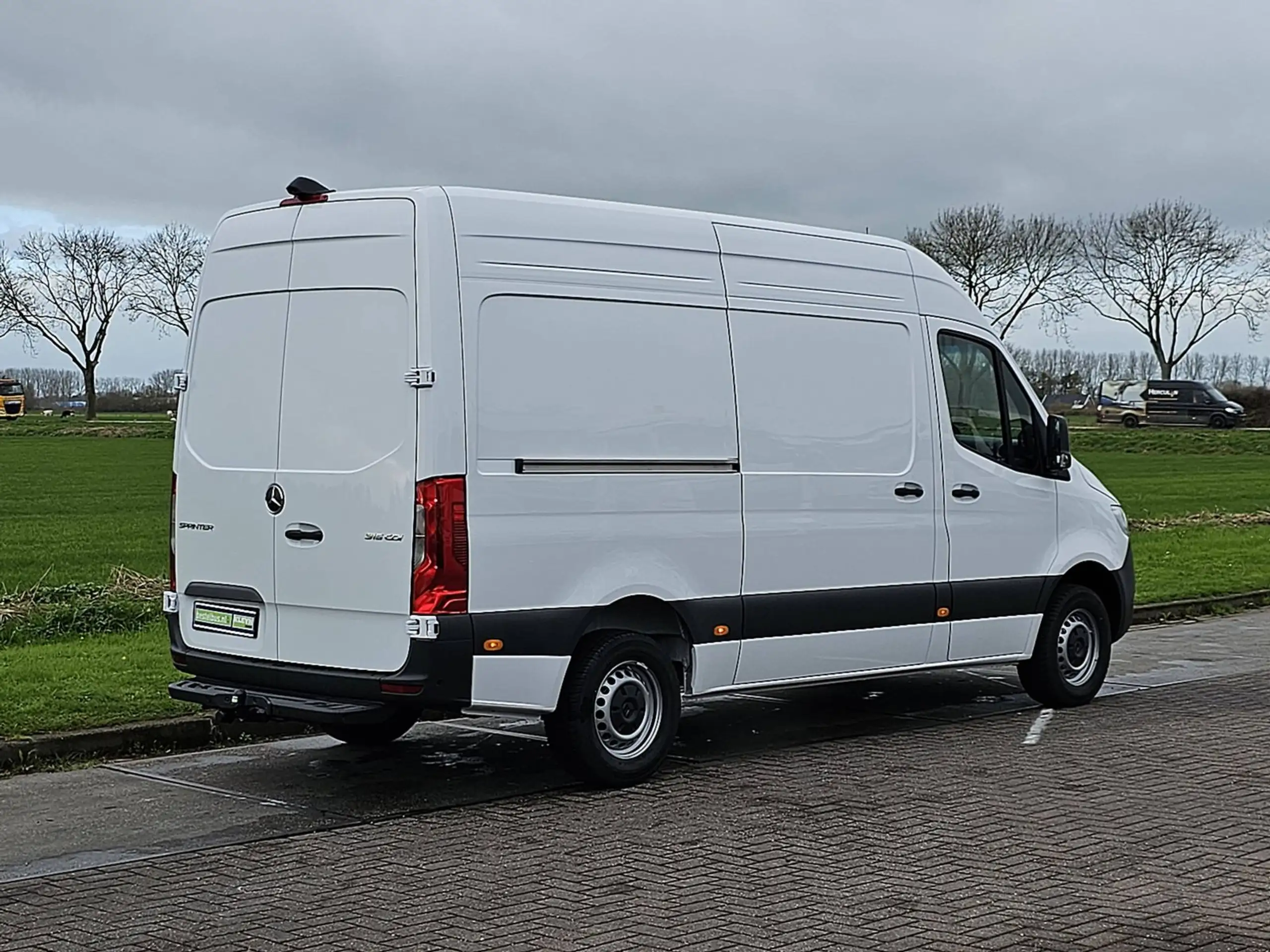 Mercedes-Benz - Sprinter