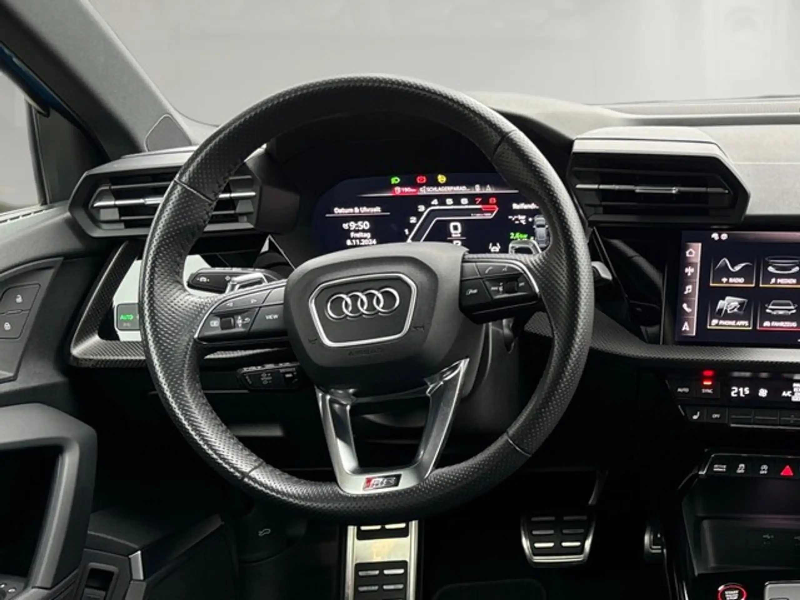 Audi - RS3