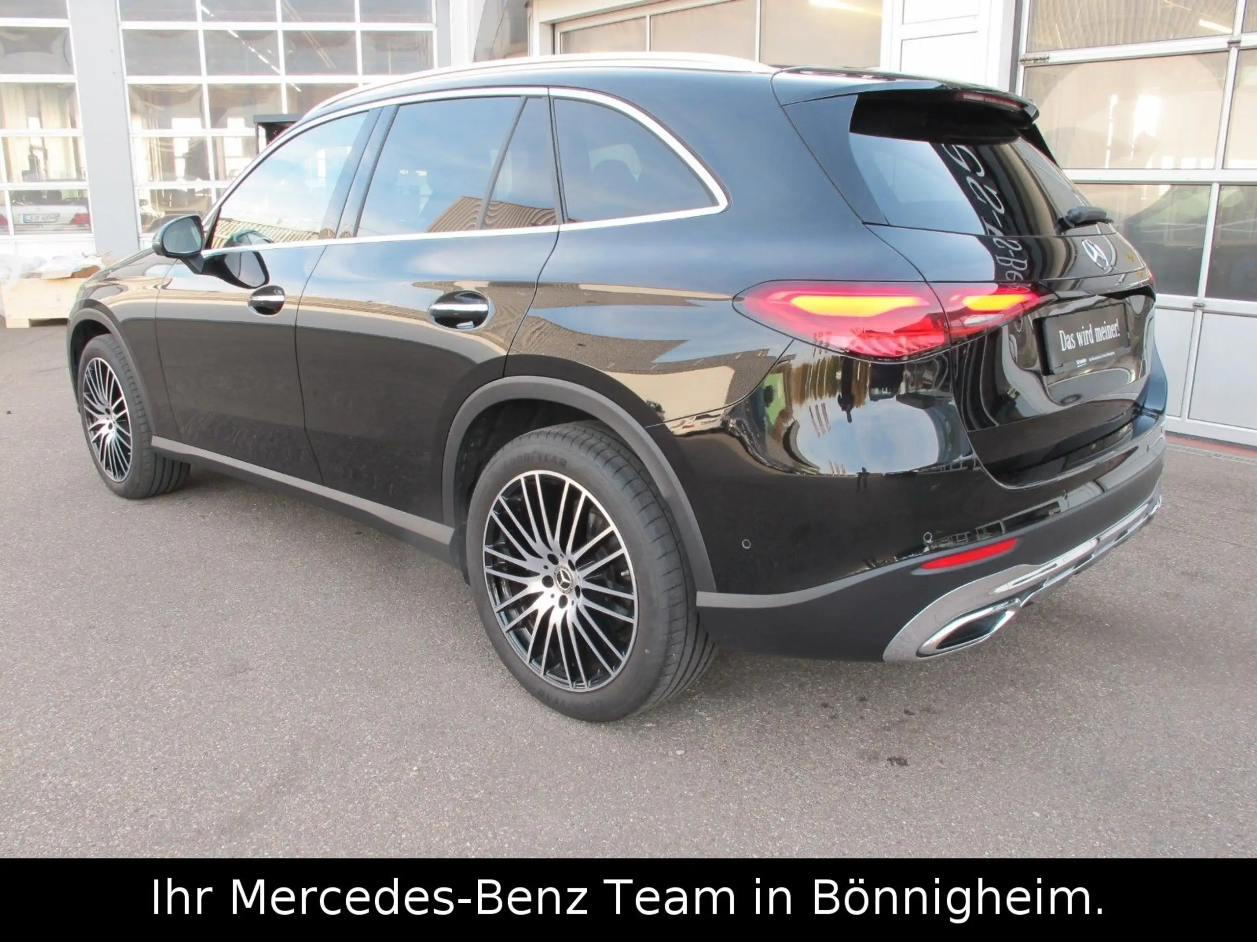 Mercedes-Benz - GLC 200