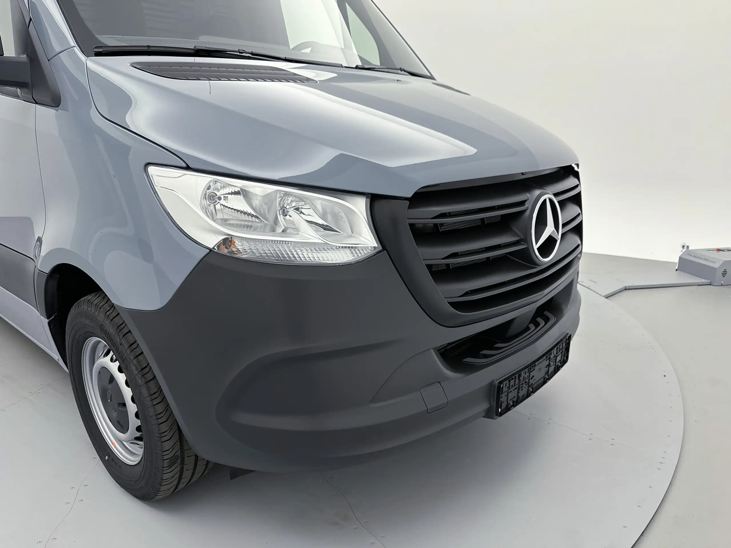 Mercedes-Benz - Sprinter