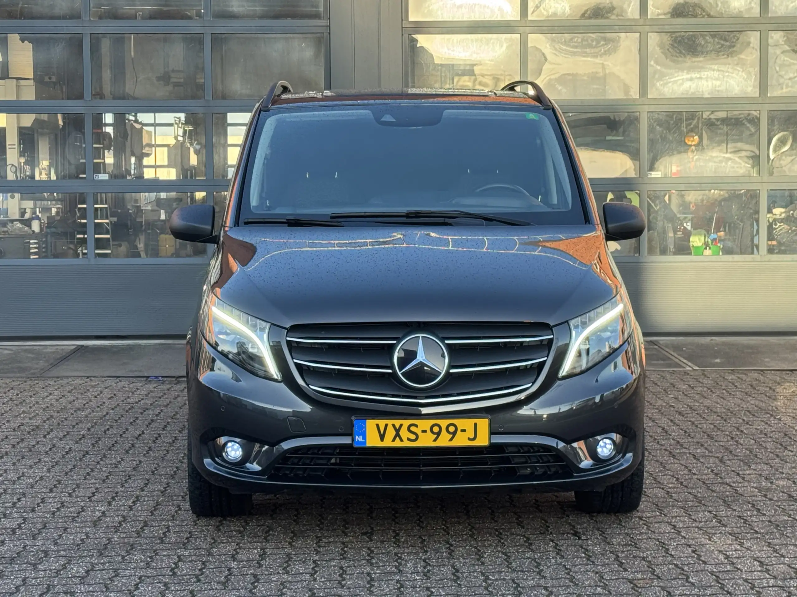 Mercedes-Benz - Vito