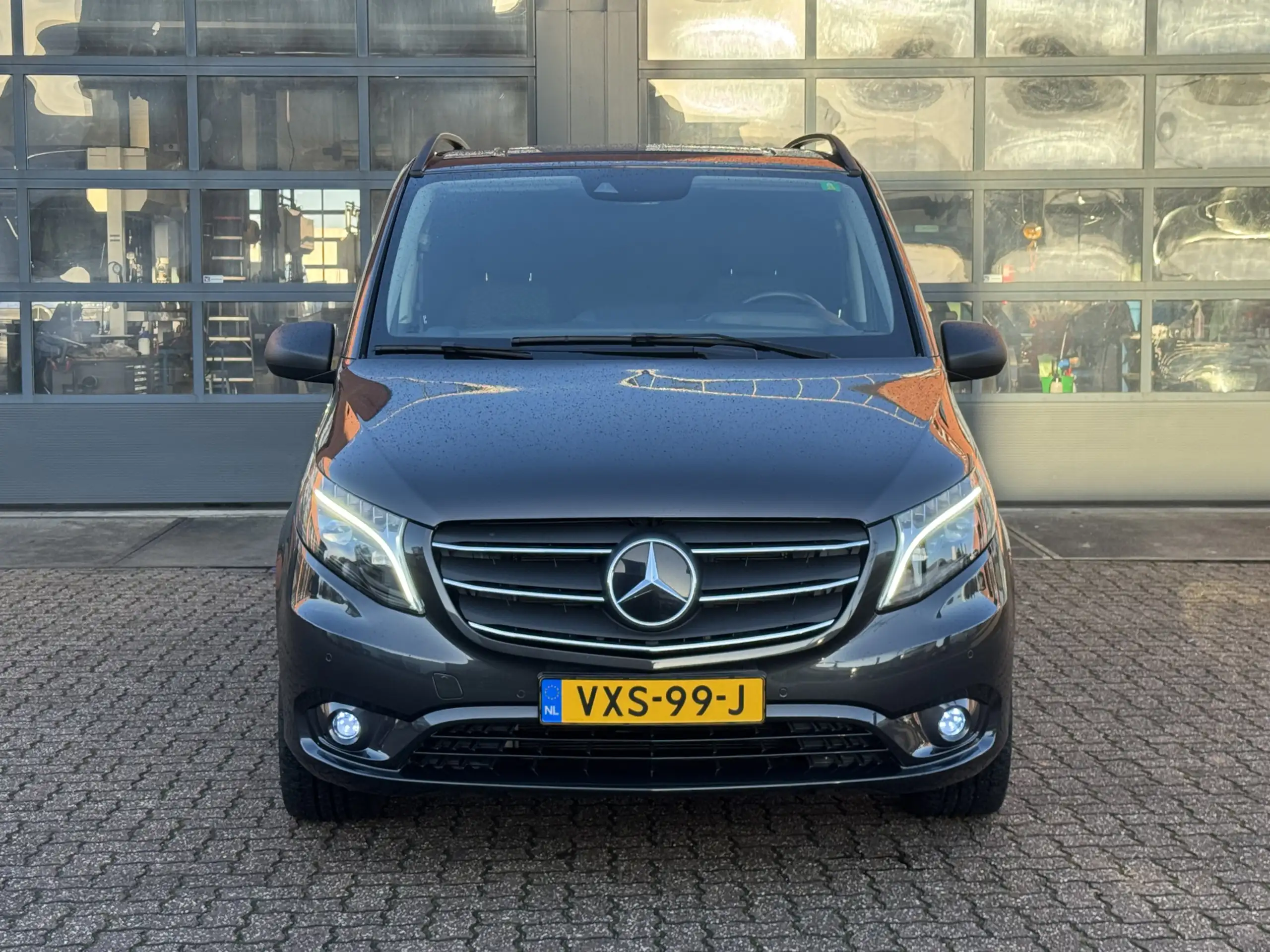 Mercedes-Benz - Vito