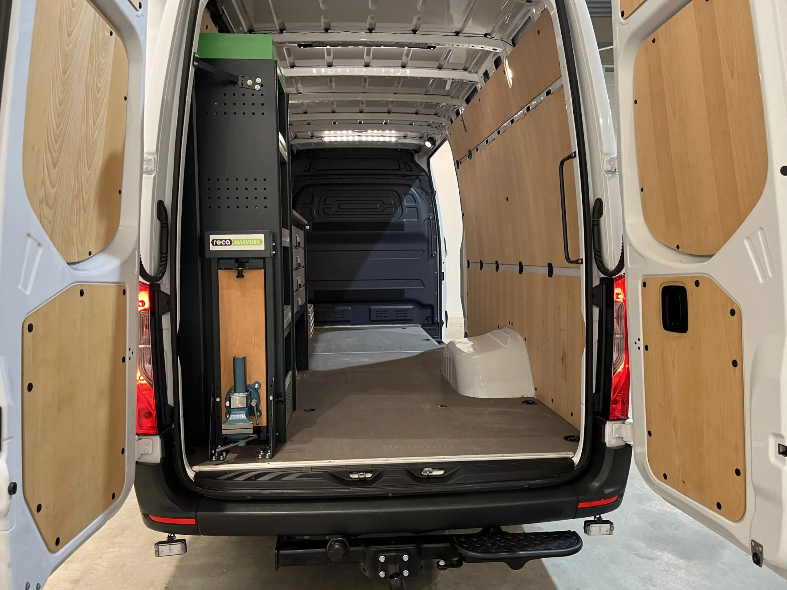 Mercedes-Benz - Sprinter