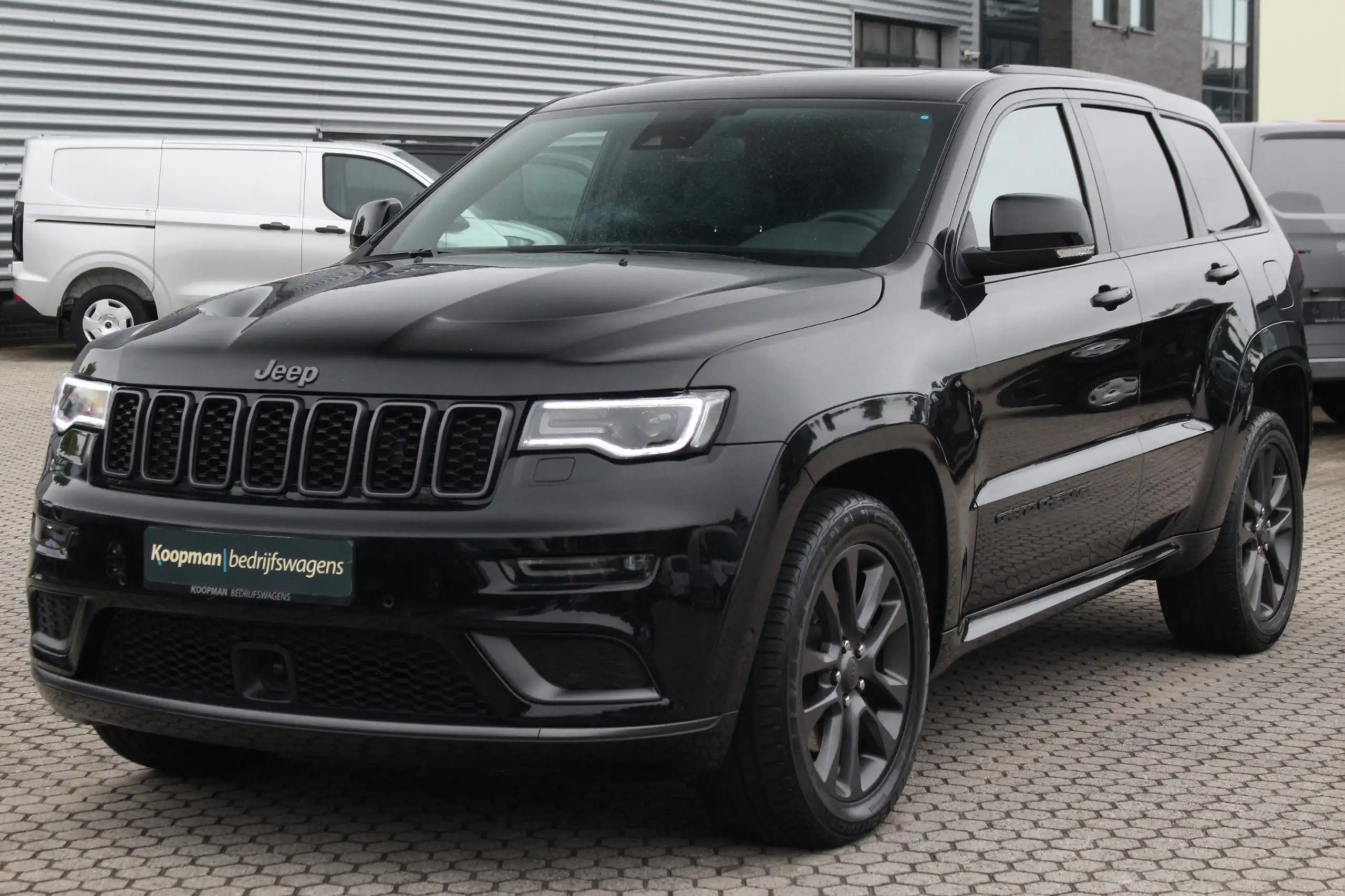 Jeep - Grand Cherokee