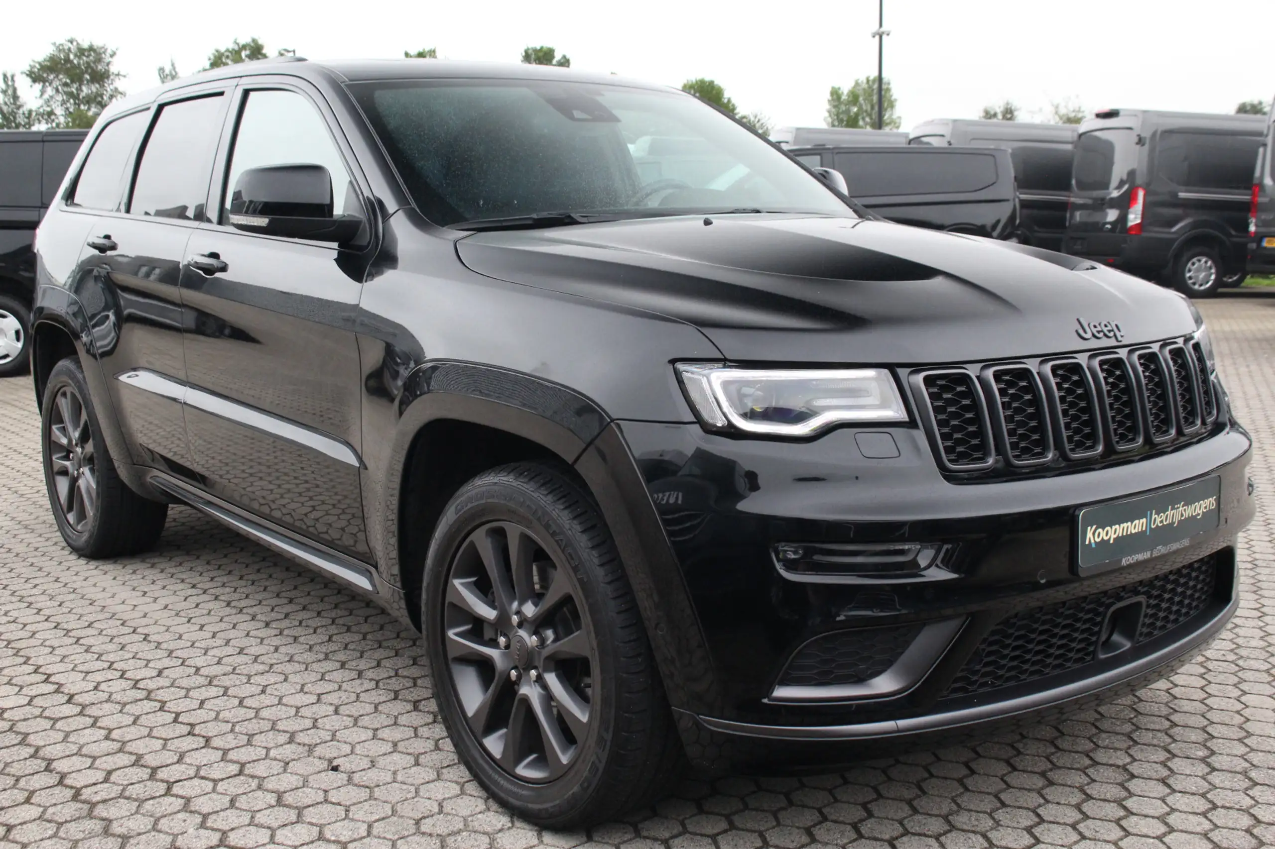 Jeep - Grand Cherokee