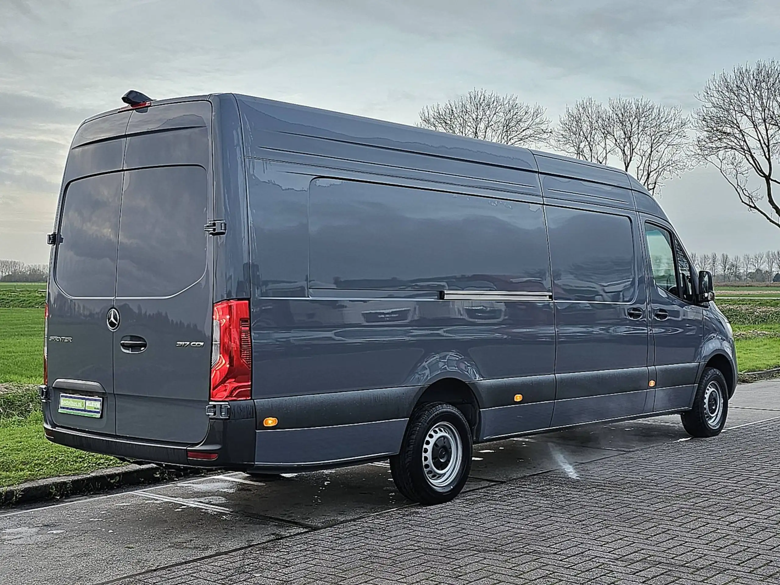 Mercedes-Benz - Sprinter