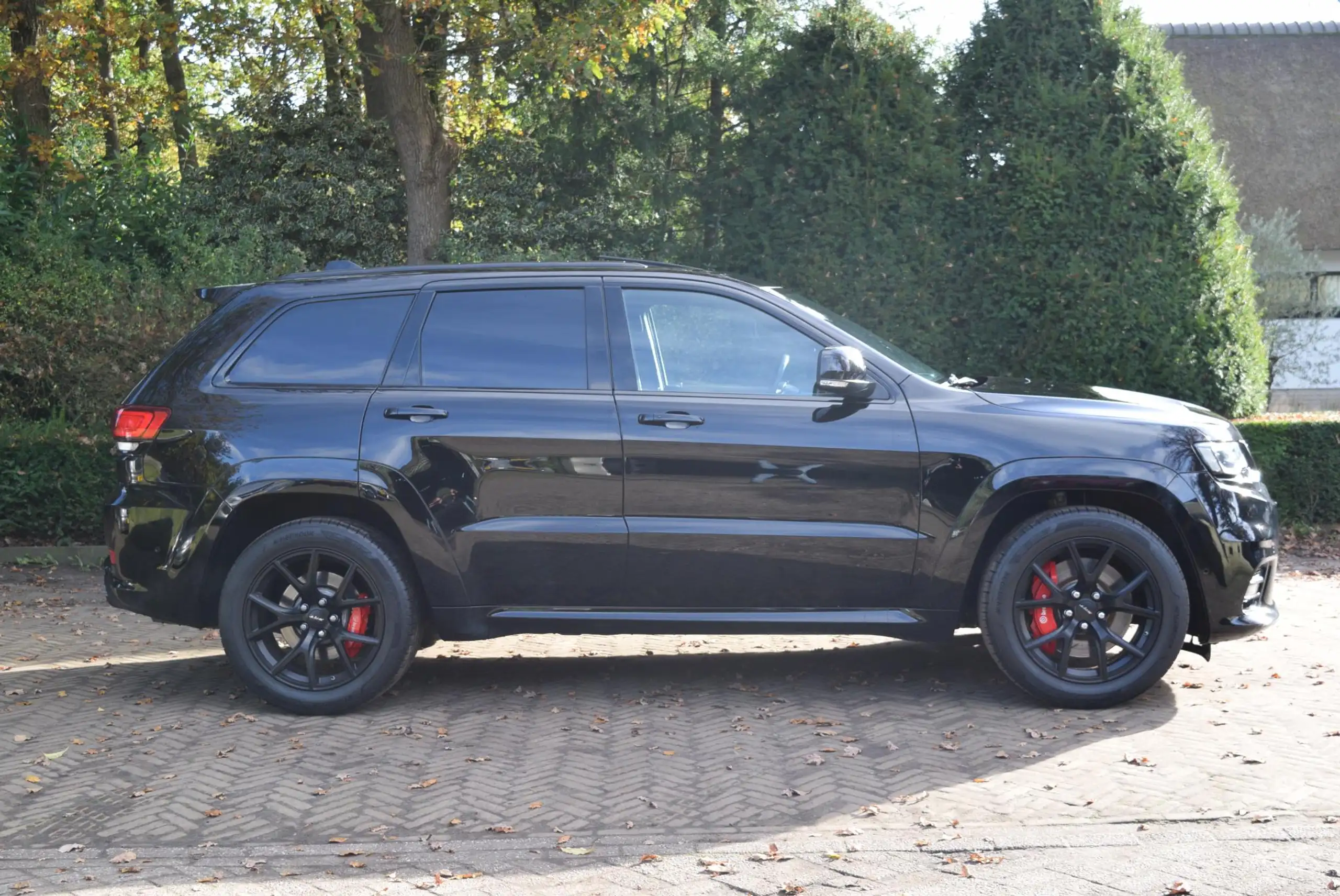 Jeep - Grand Cherokee