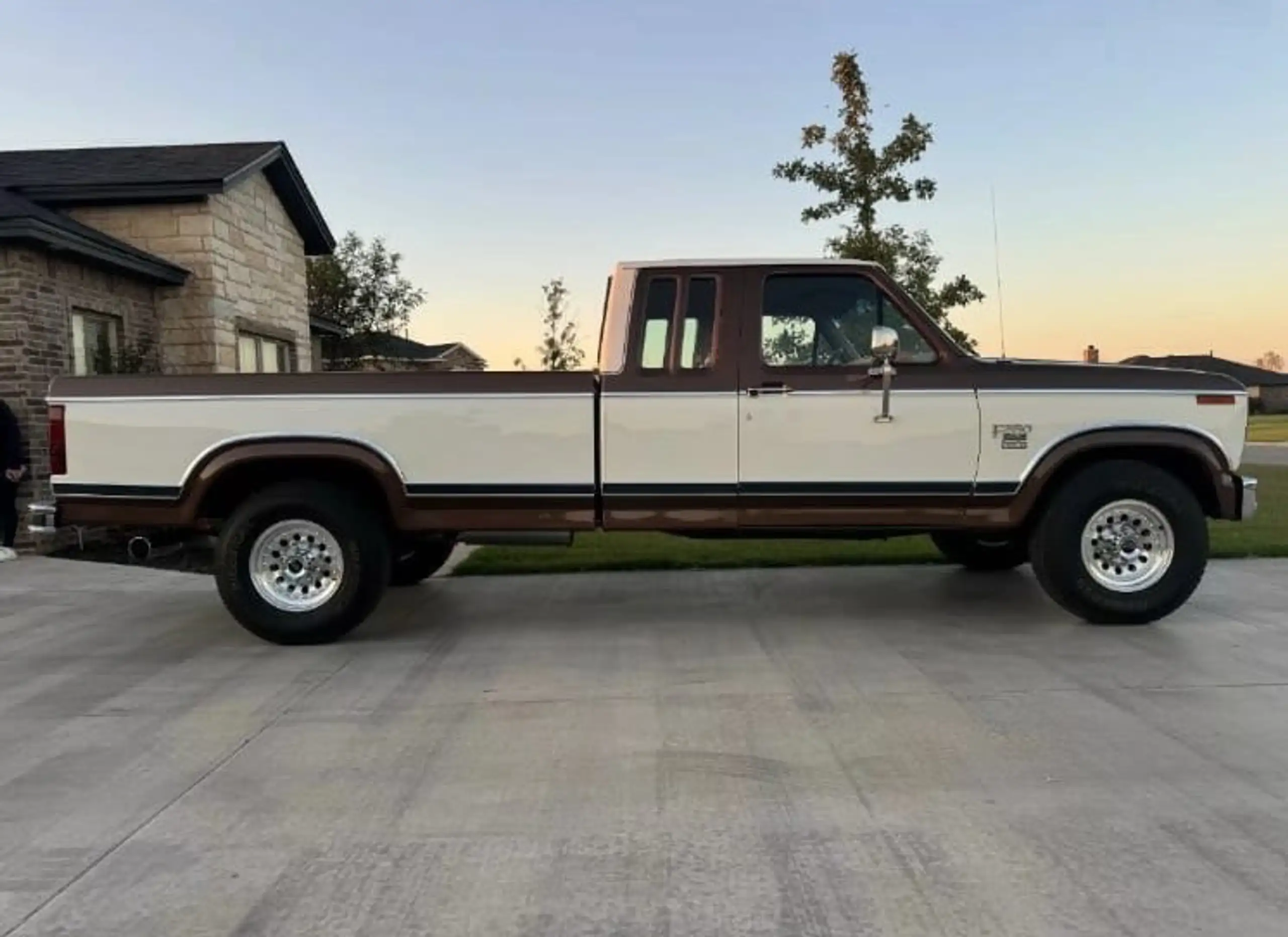 Ford - F 250