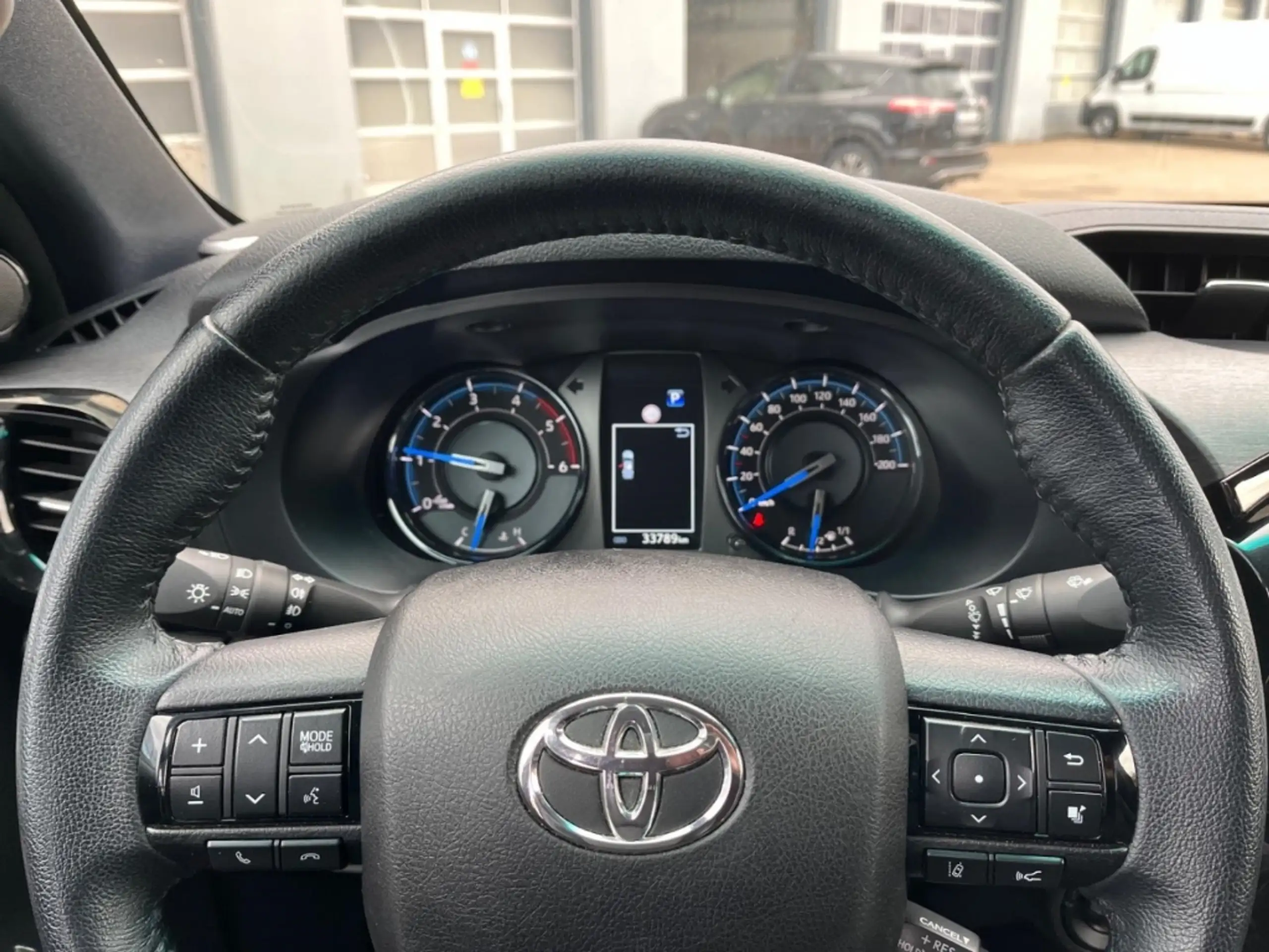 Toyota - Hilux