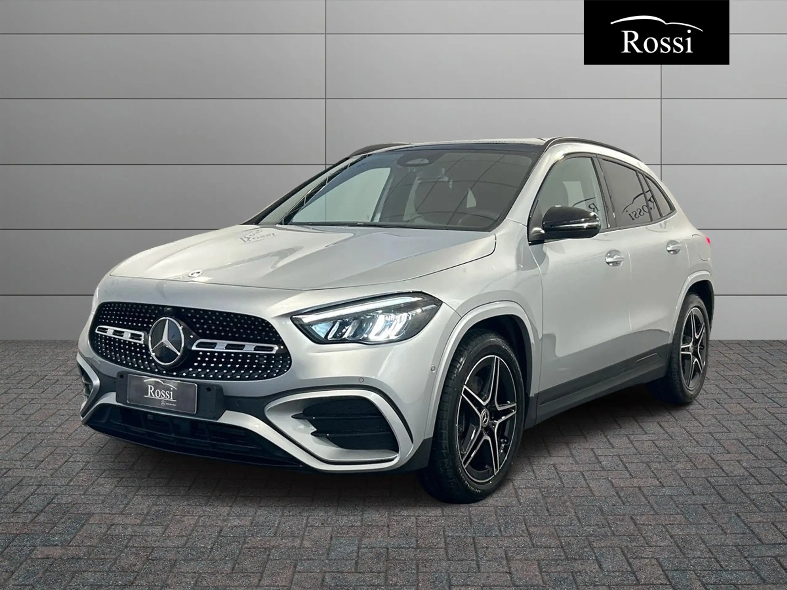 Mercedes-Benz GLA 180 2024