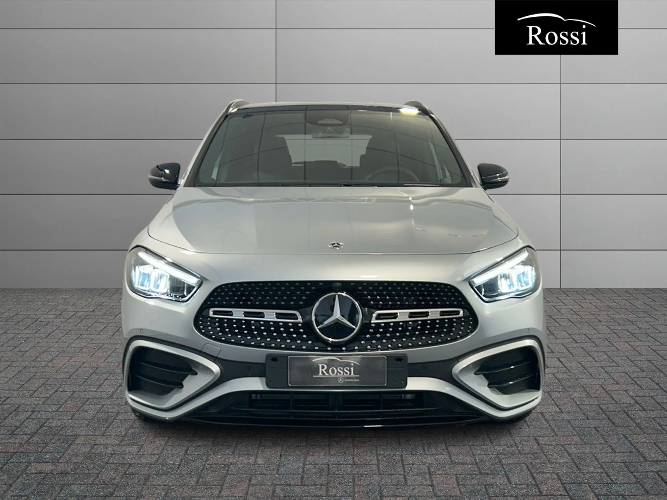 Mercedes-Benz - GLA 180