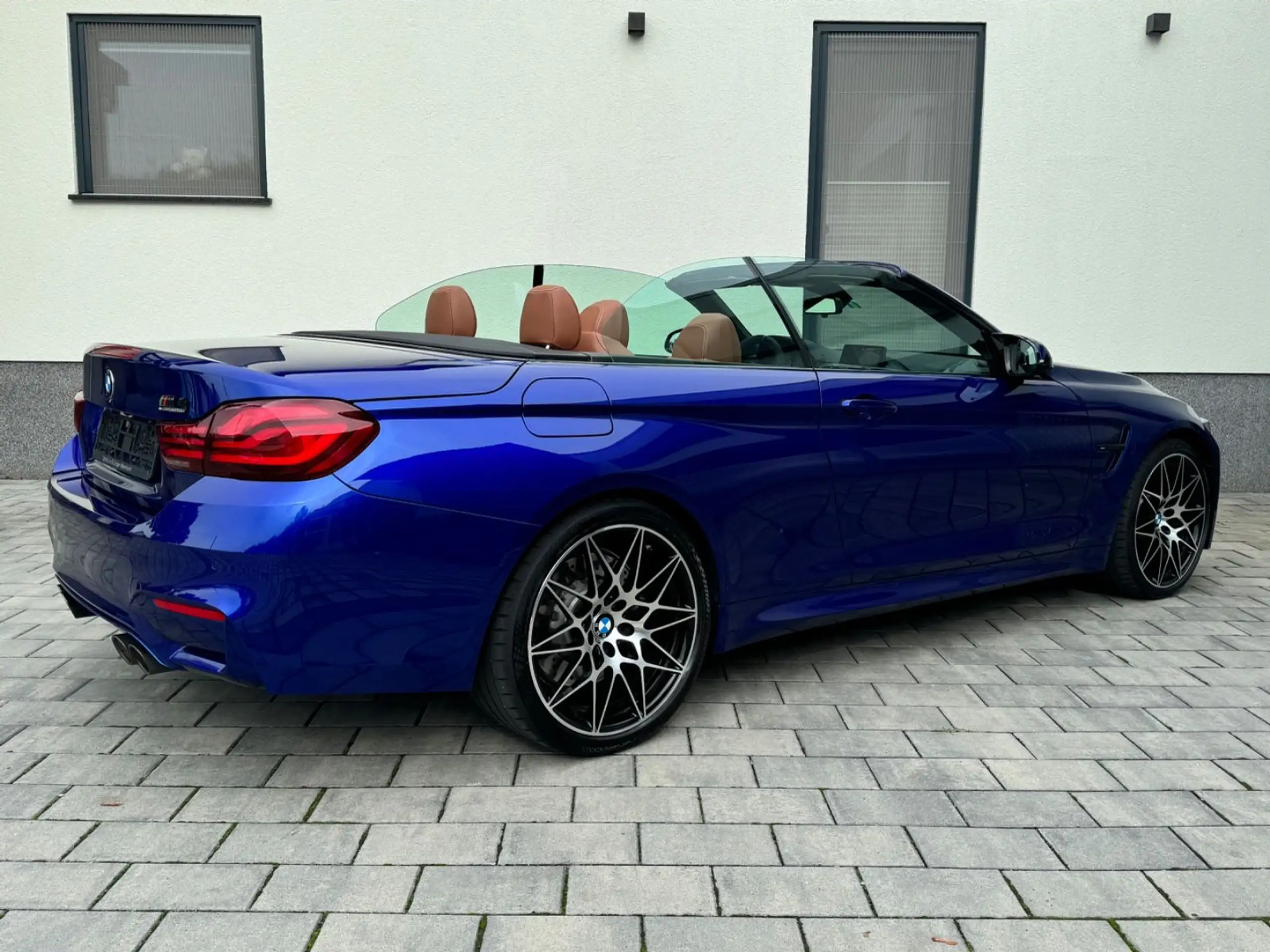 BMW - M4