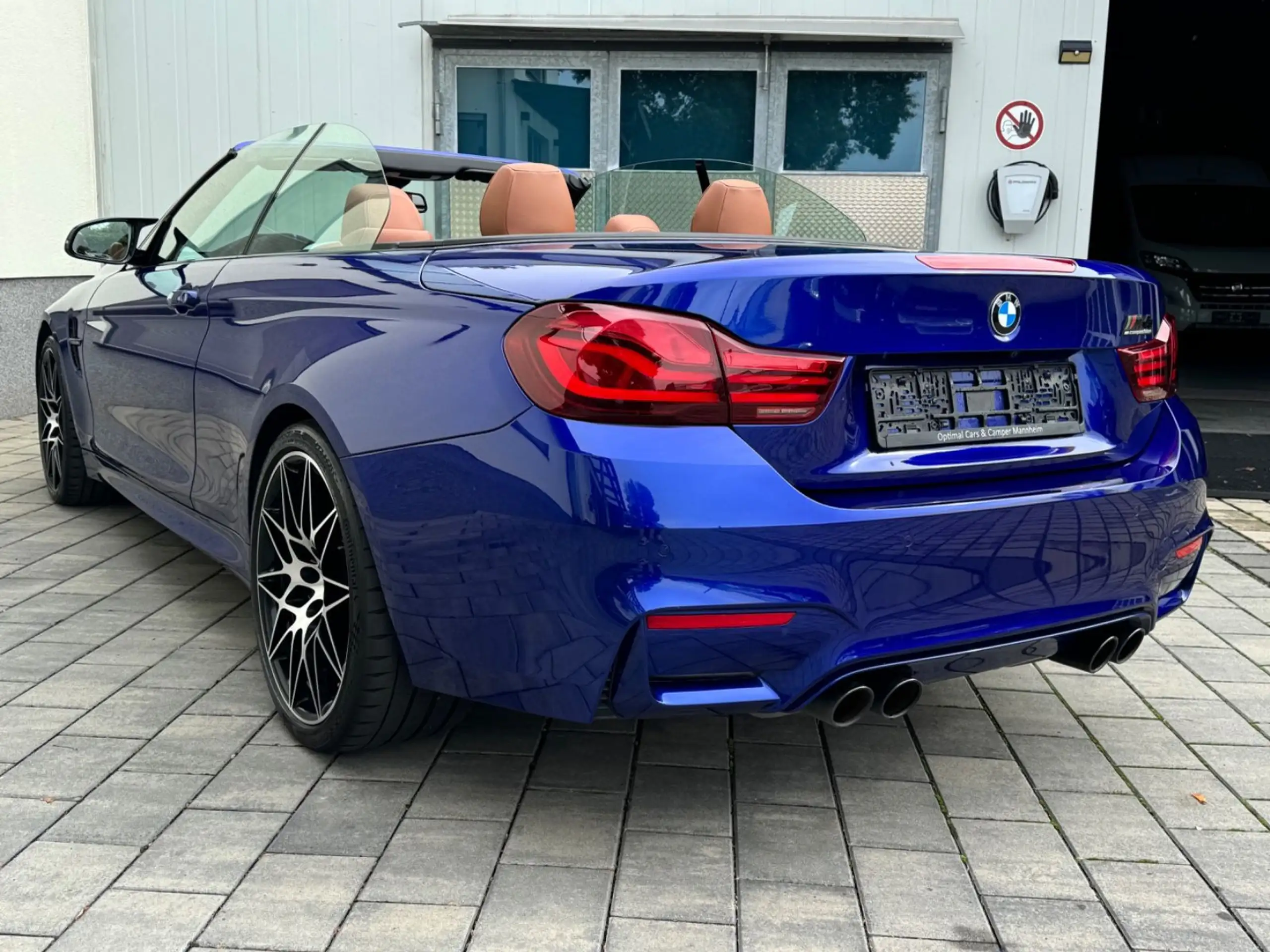 BMW - M4